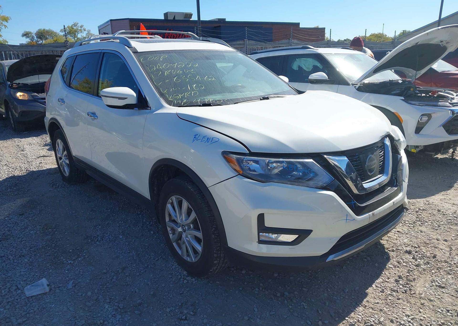 2017 NISSAN ROGUE S