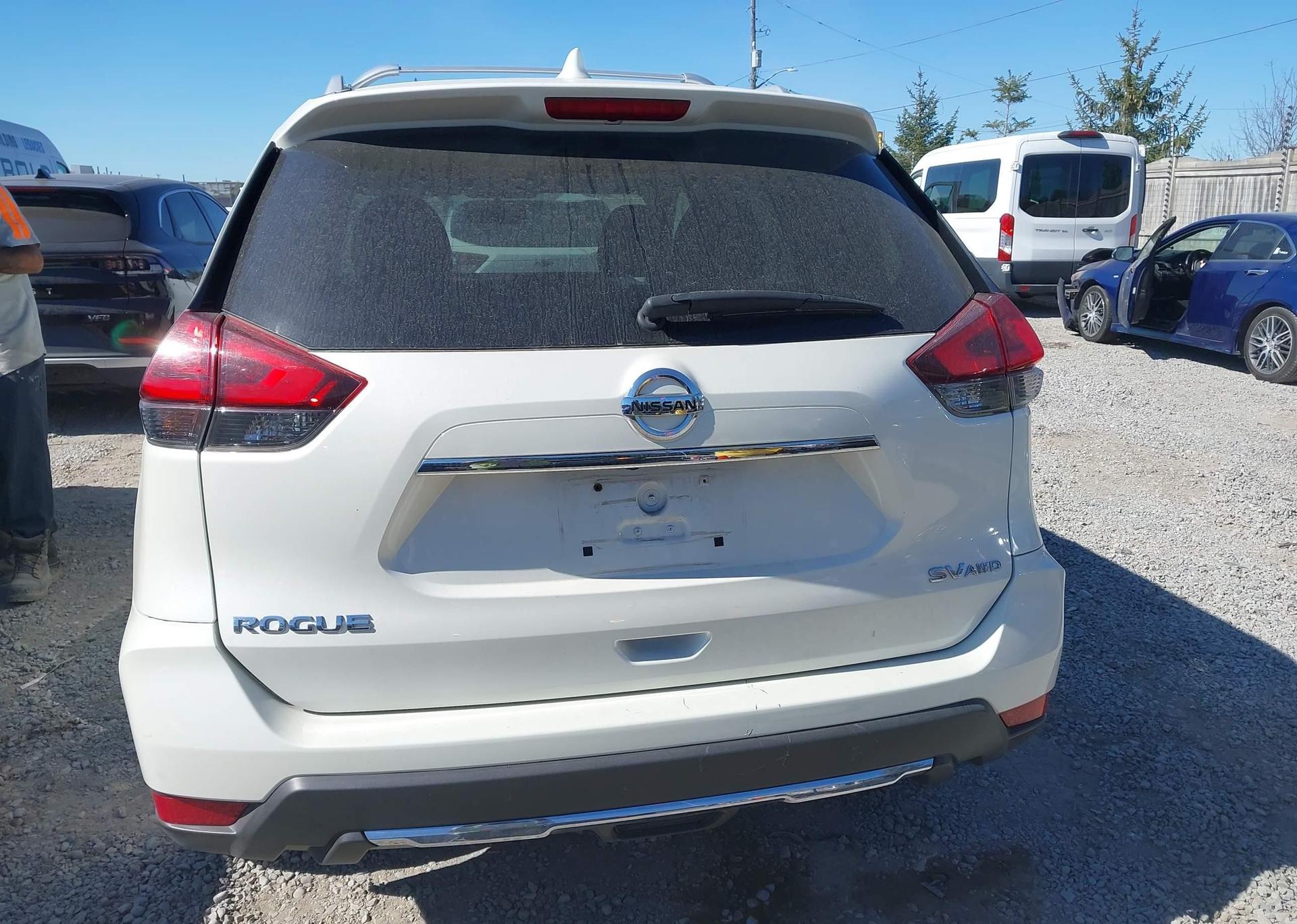 2017 NISSAN ROGUE S