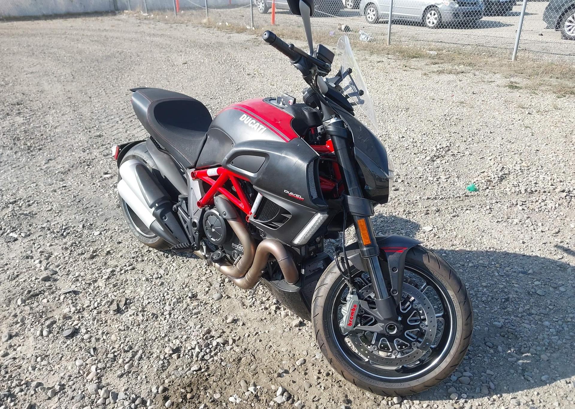 2011 DUCATI DIAVEL