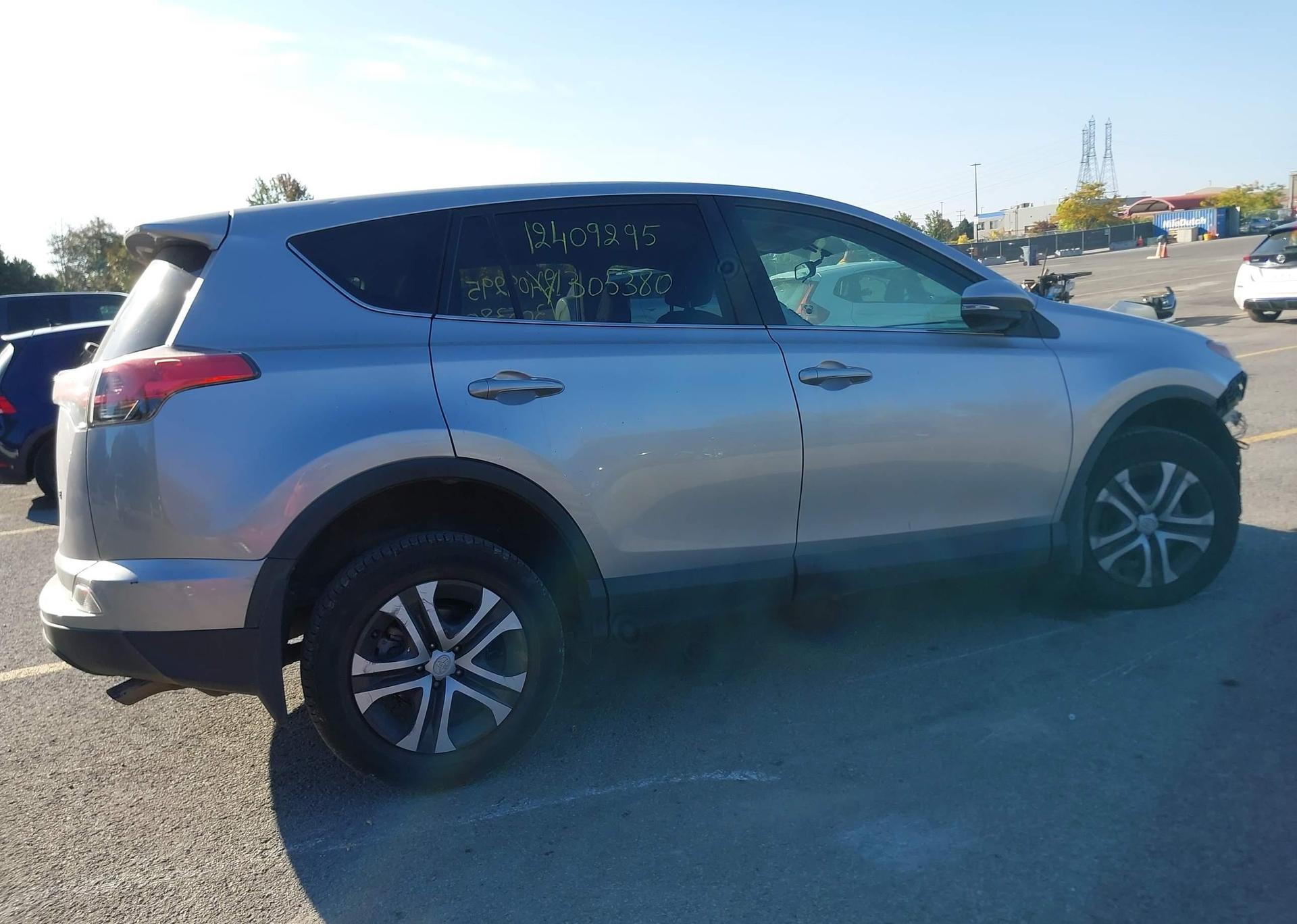 2016 TOYOTA RAV4 LE