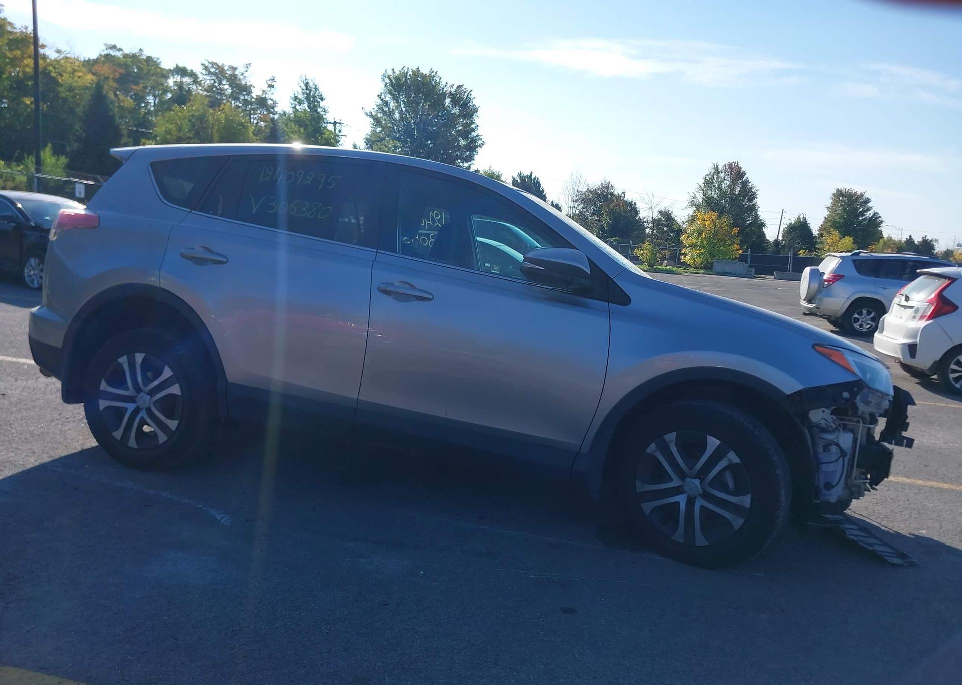 2016 TOYOTA RAV4 LE