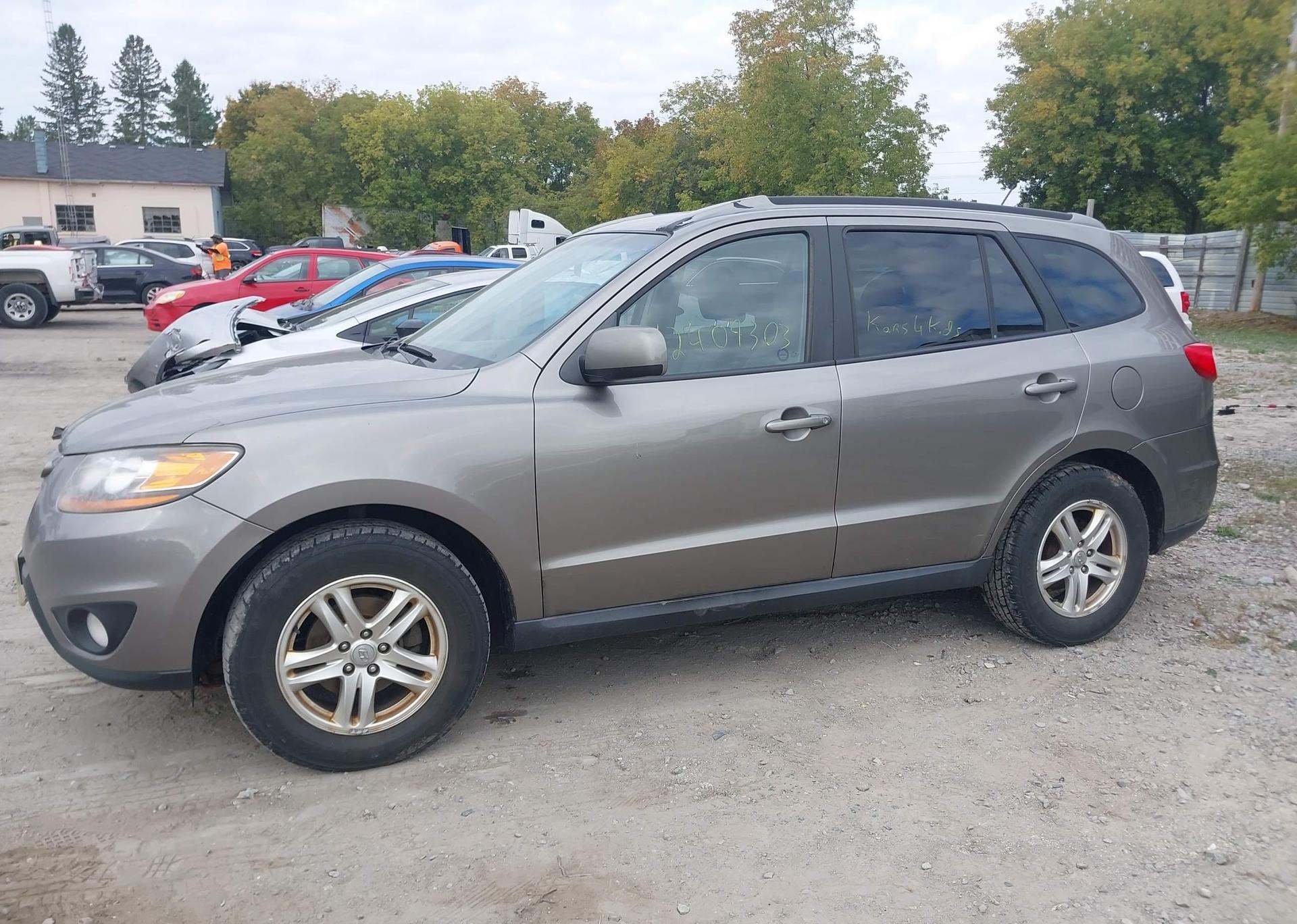 2011 HYUNDAI SANTA FE GLS