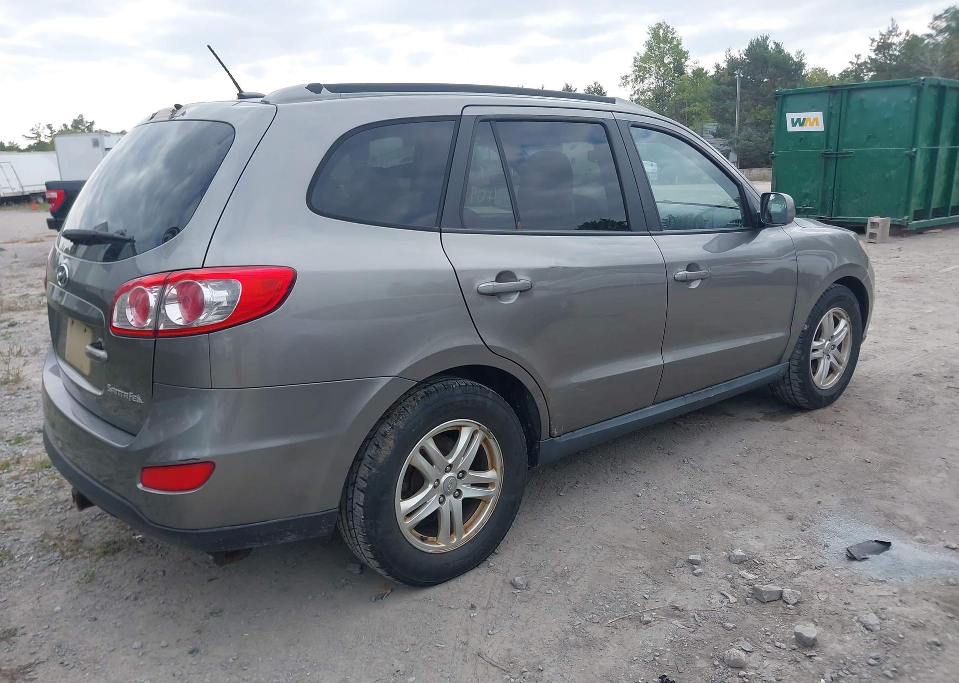 2011 HYUNDAI SANTA FE GLS