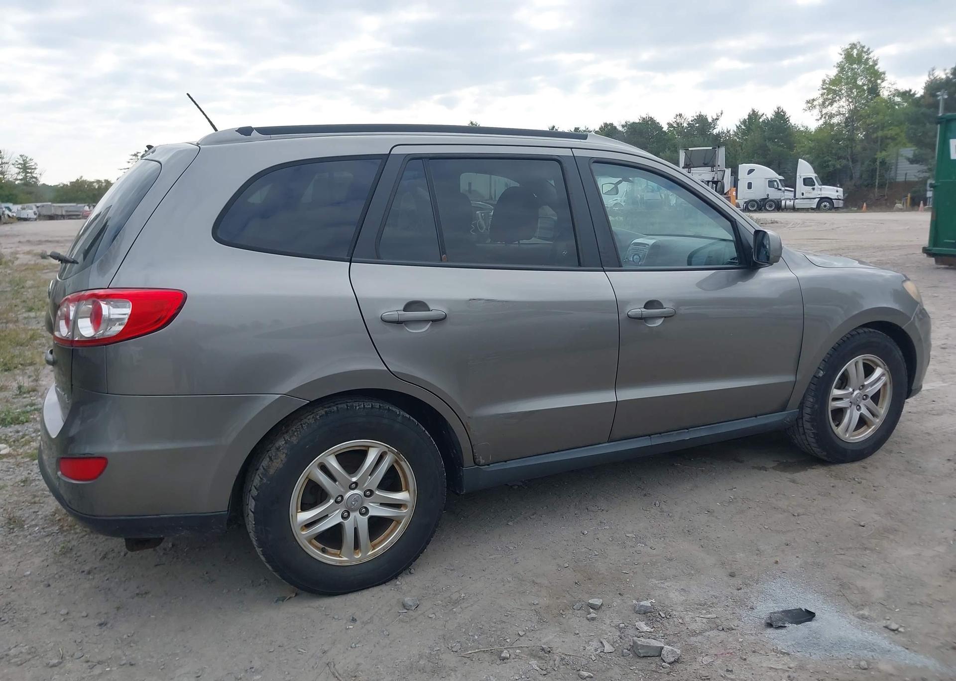 2011 HYUNDAI SANTA FE GLS