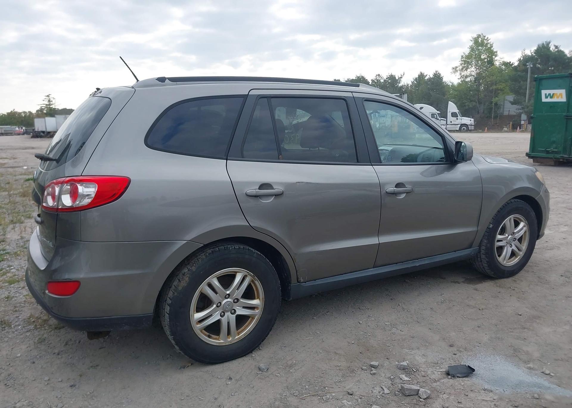 2011 HYUNDAI SANTA FE GLS