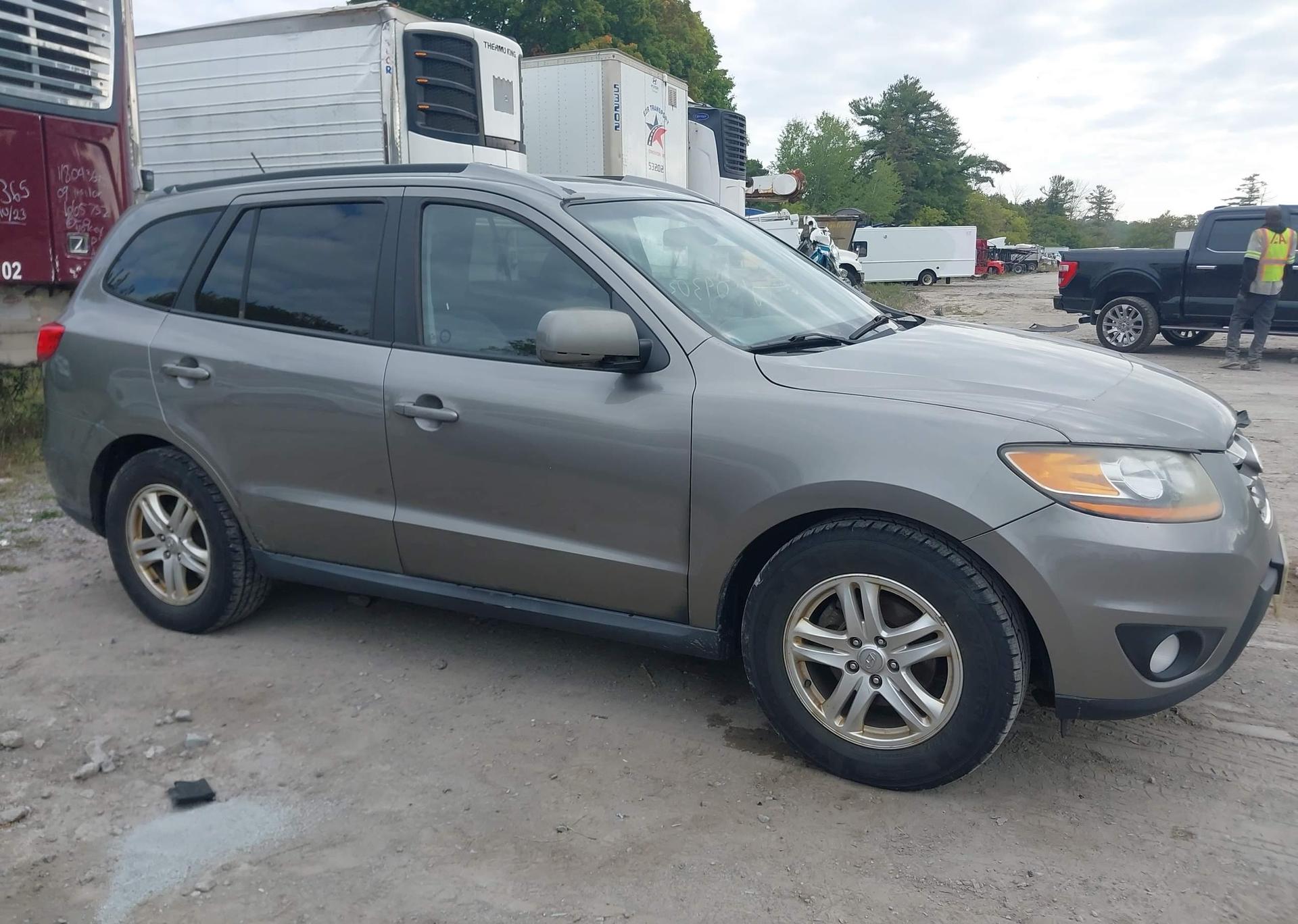 2011 HYUNDAI SANTA FE GLS