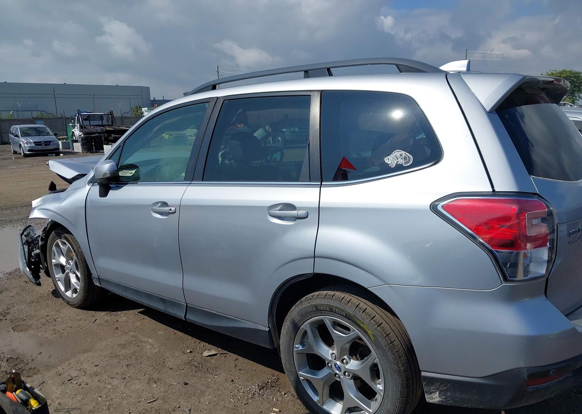 2018 SUBARU FORESTER