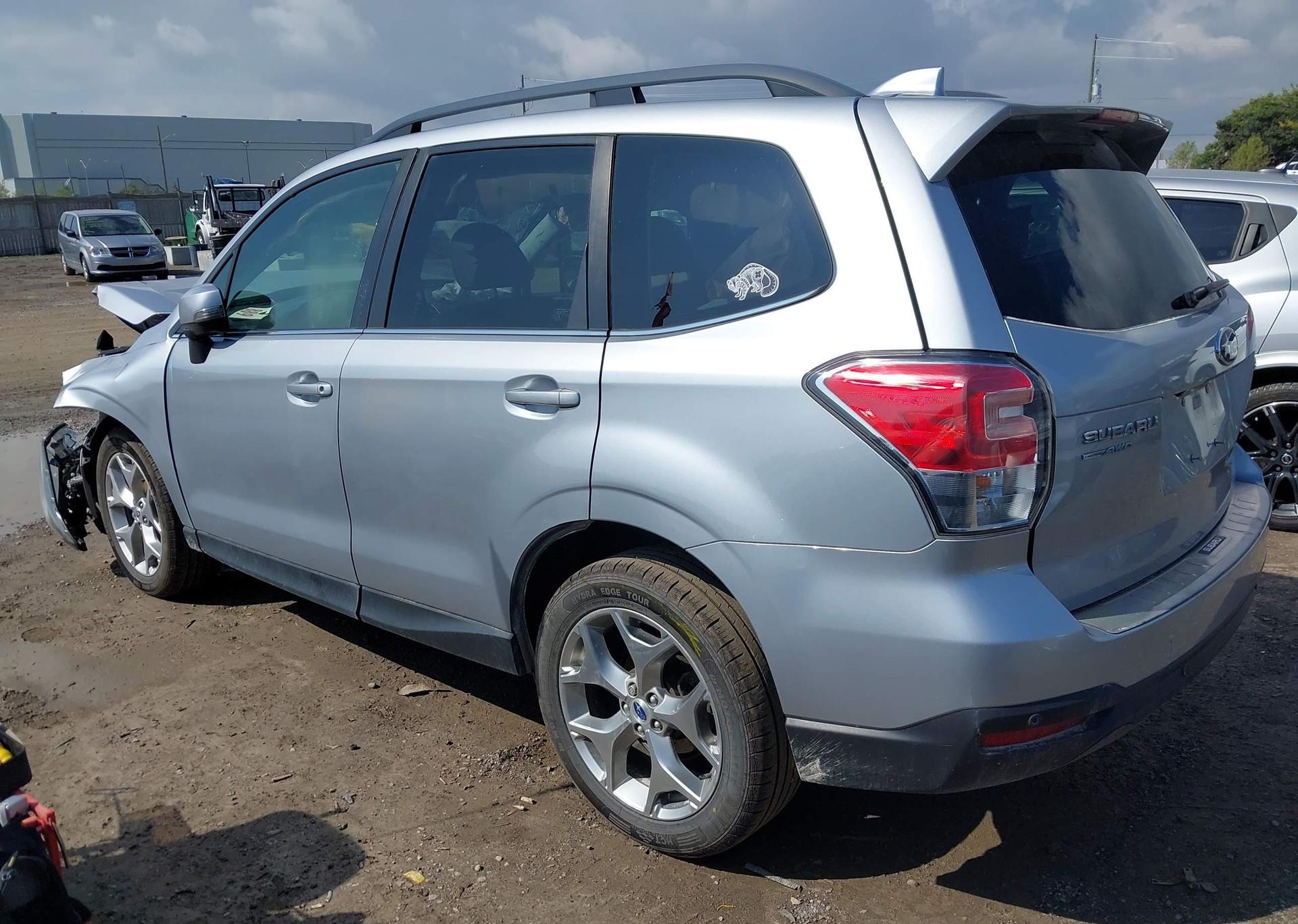 2018 SUBARU FORESTER