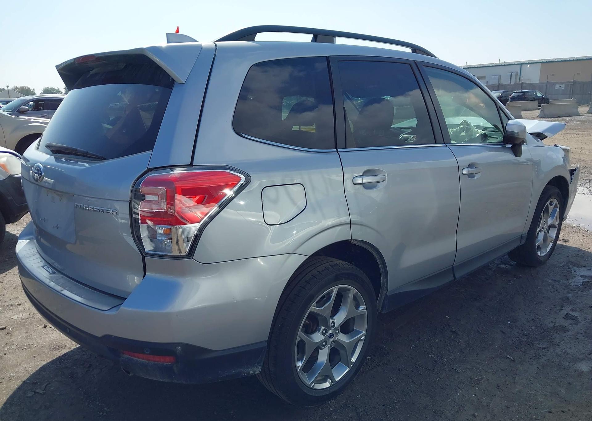 2018 SUBARU FORESTER