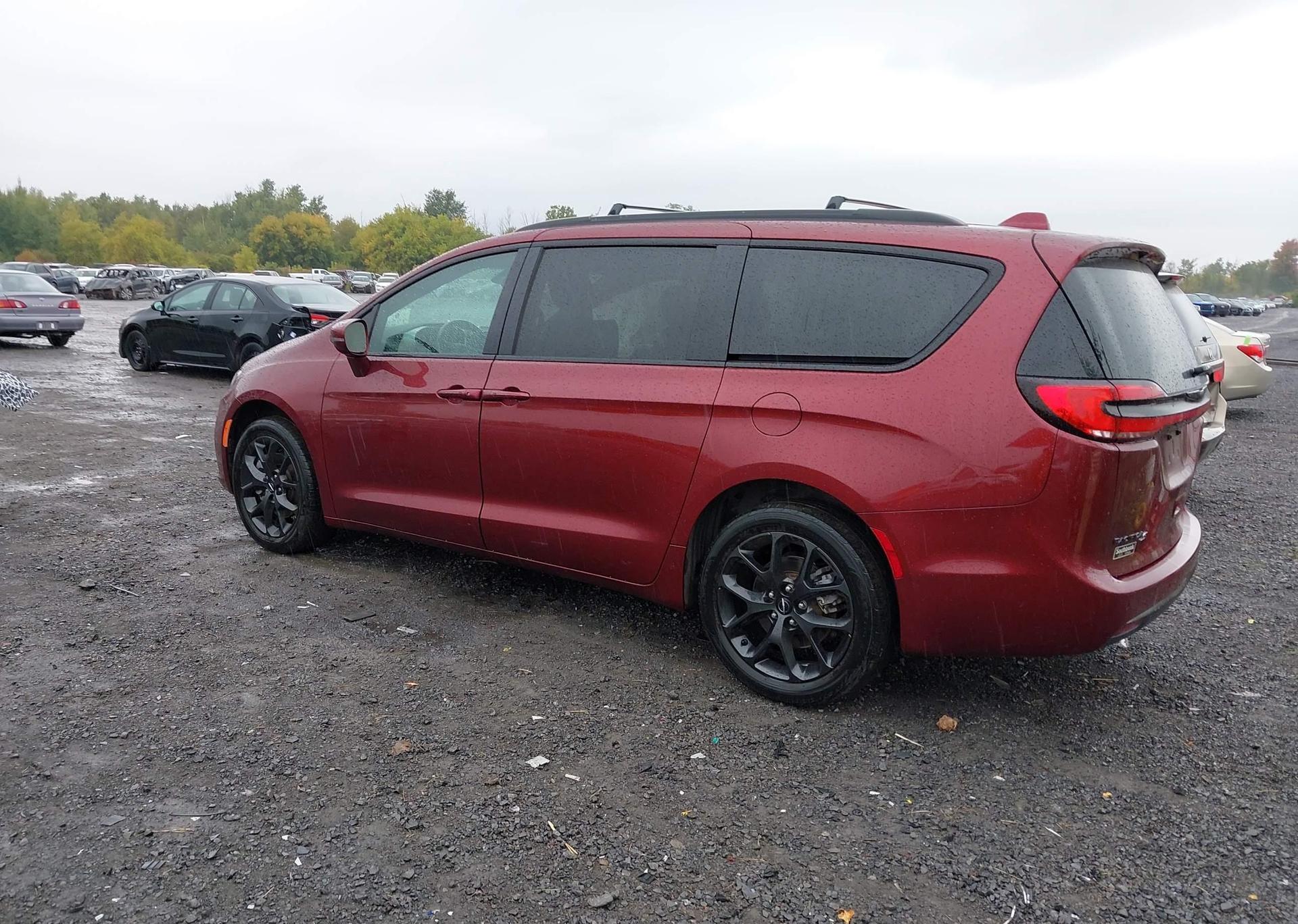 2021 CHRYSLER PACIFICA