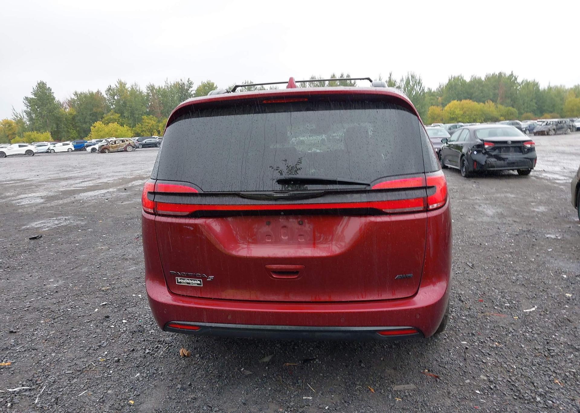 2021 CHRYSLER PACIFICA