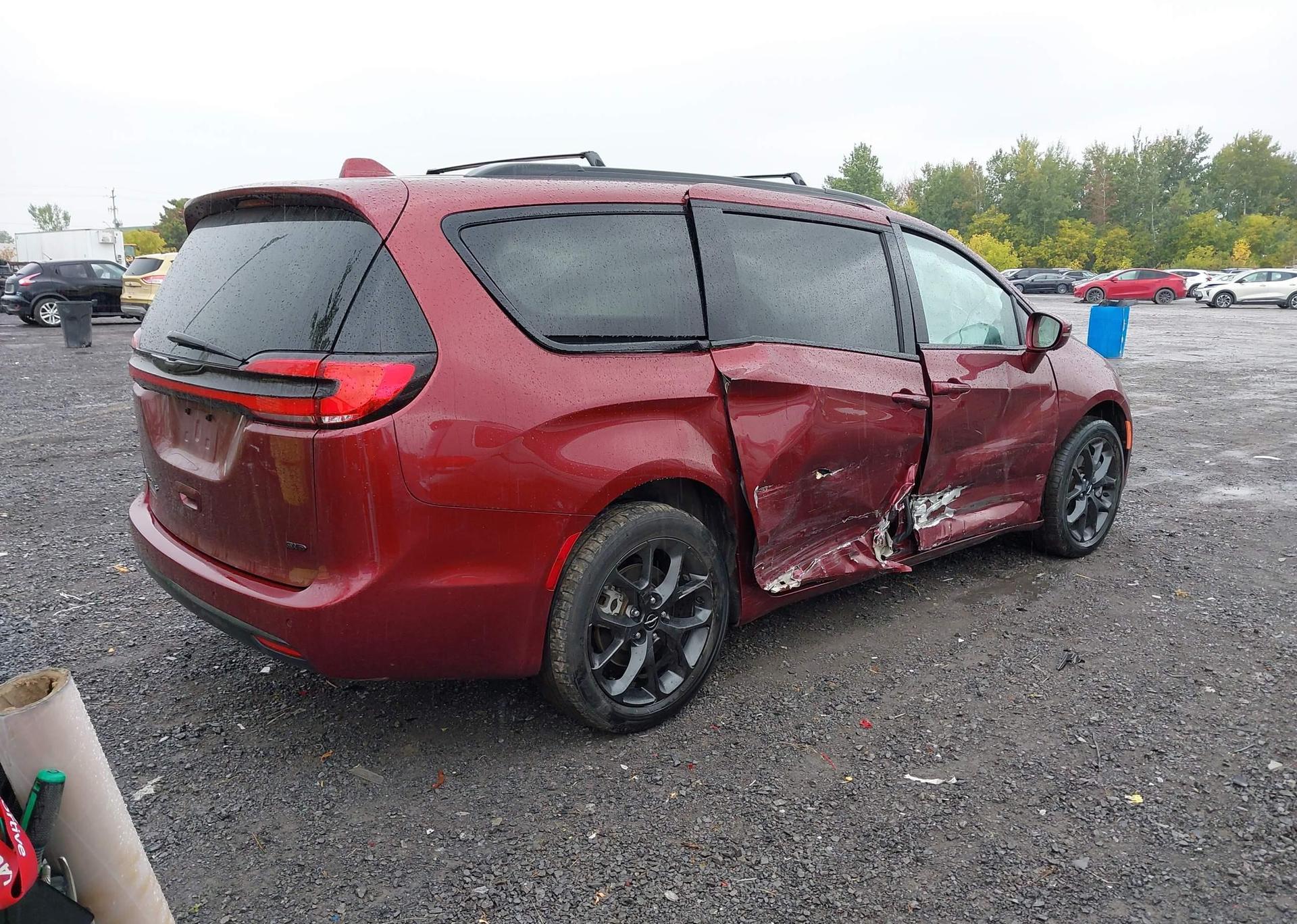 2021 CHRYSLER PACIFICA