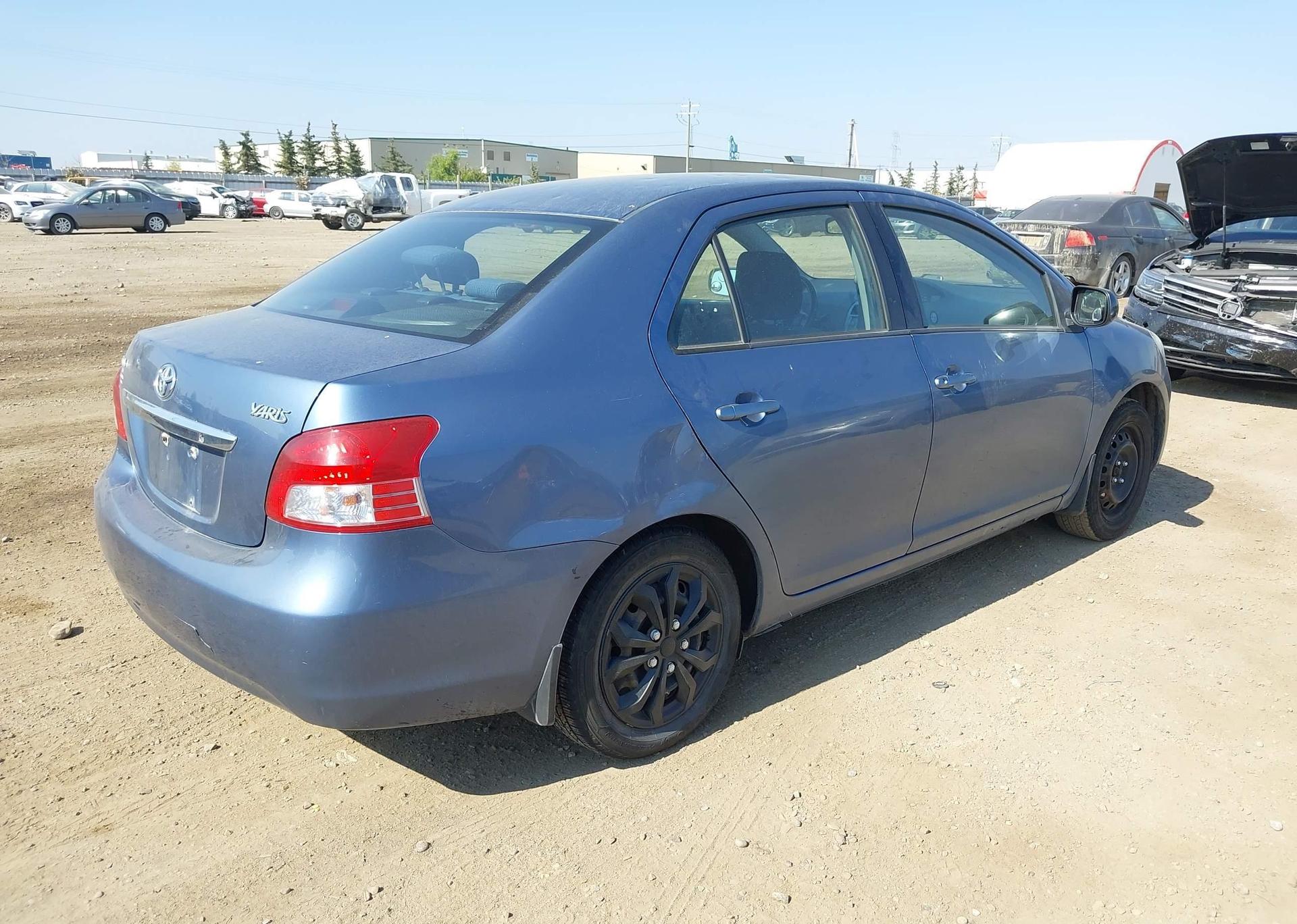 2009 TOYOTA YARIS