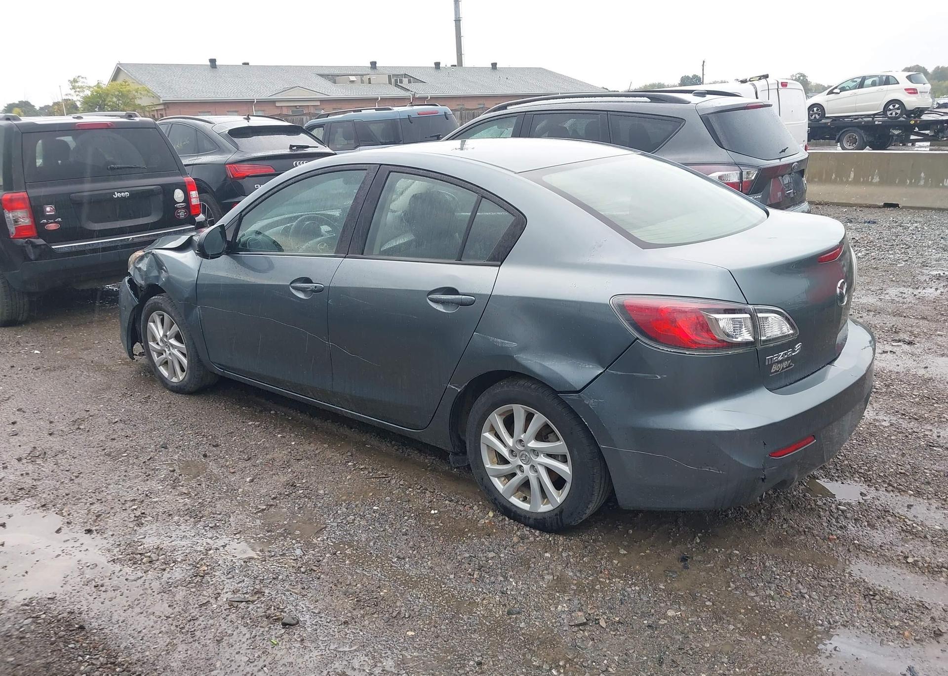 2012 MAZDA MAZDA3 GS-SKY