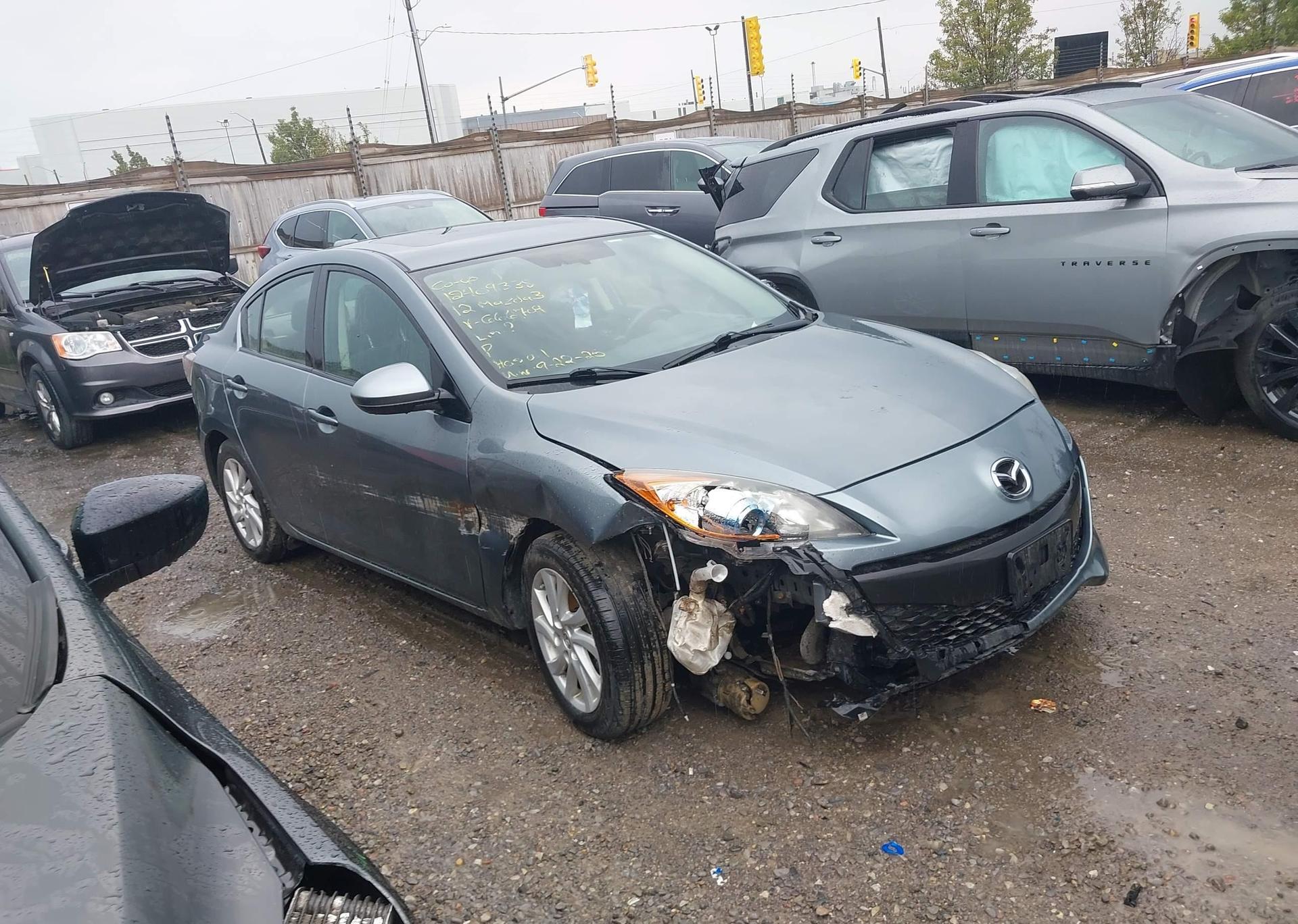 2012 MAZDA MAZDA3 GS-SKY