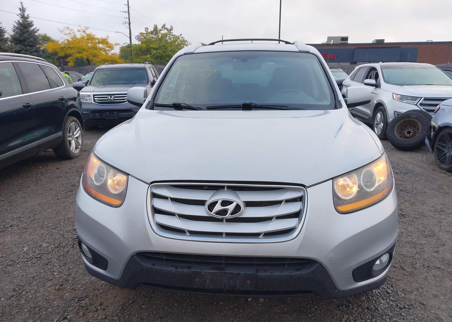 2010 HYUNDAI SANTA FE SE