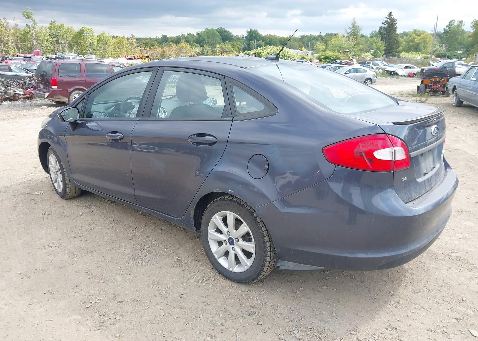 2013 FORD FIESTA SE