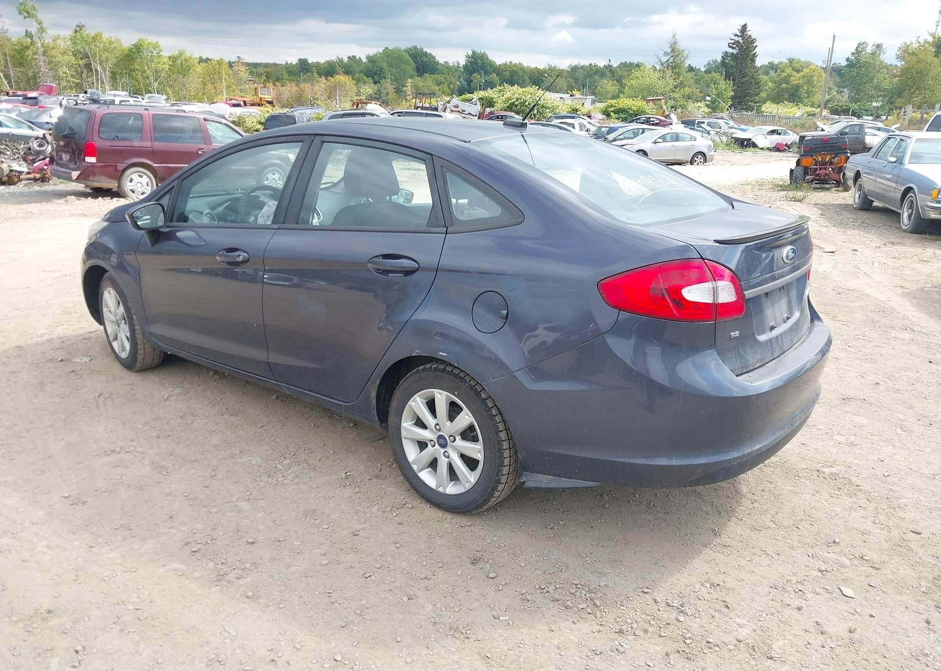 2013 FORD FIESTA SE