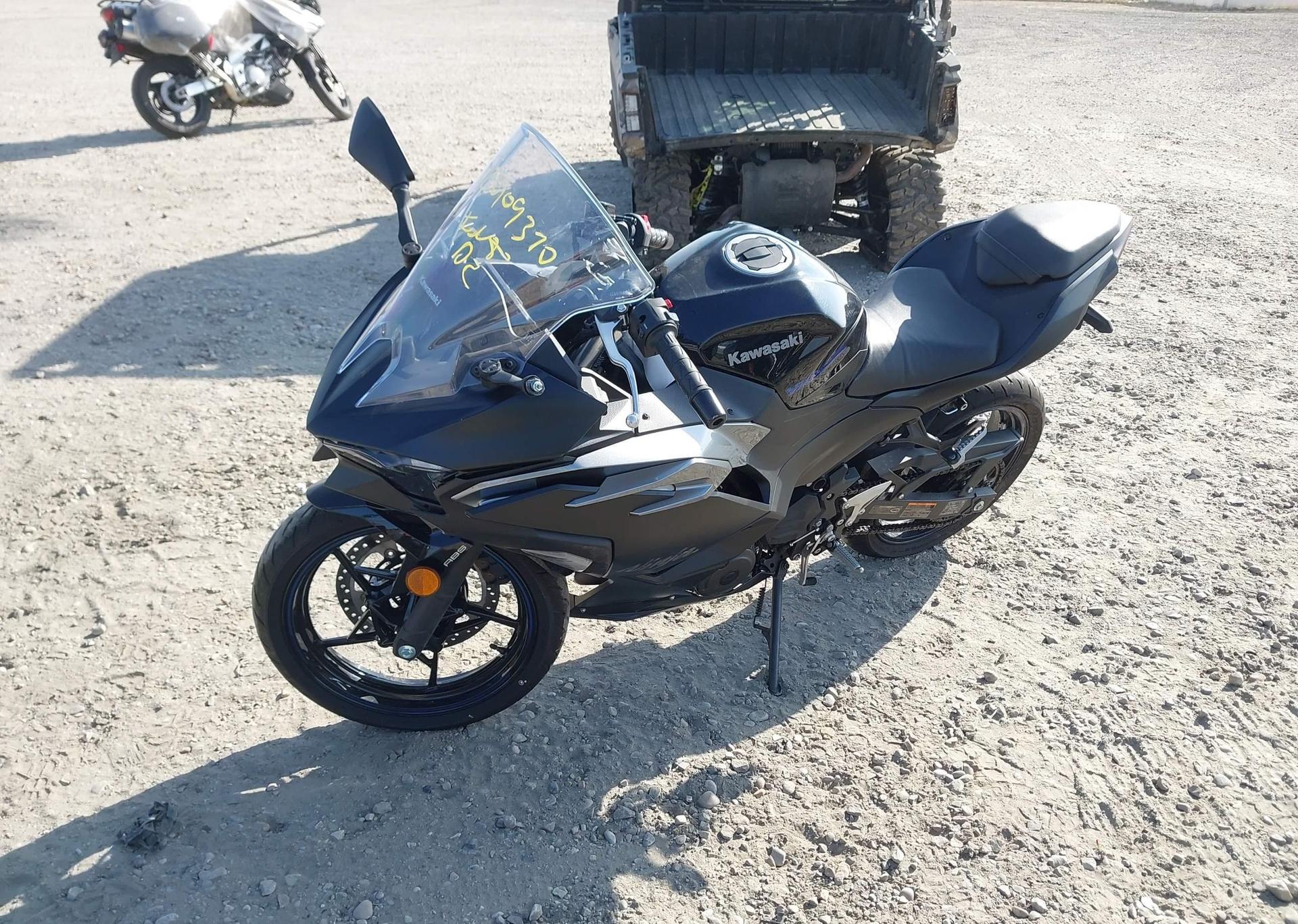 2025 KAWASAKI EX500 A