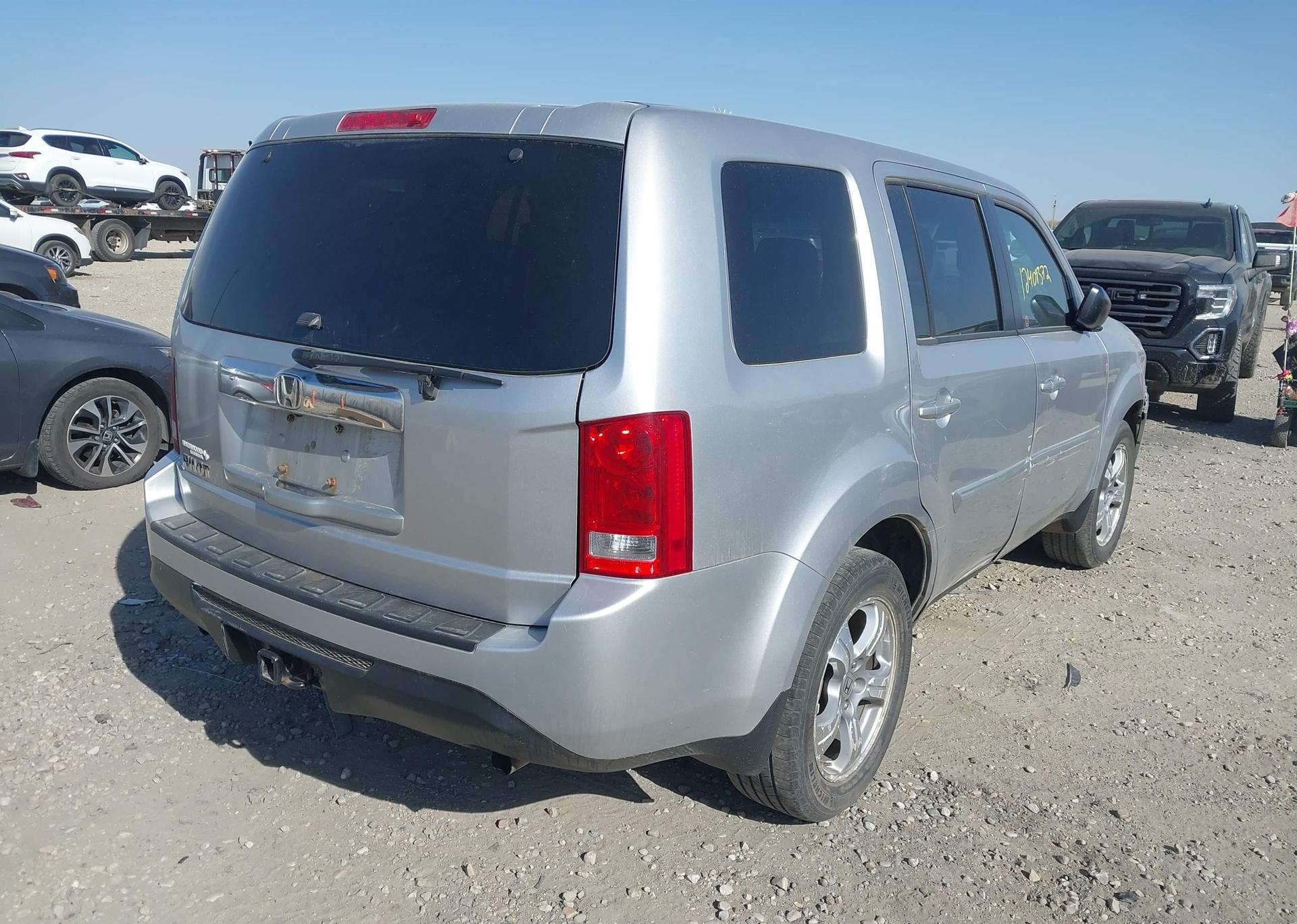 2015 HONDA PILOT LX