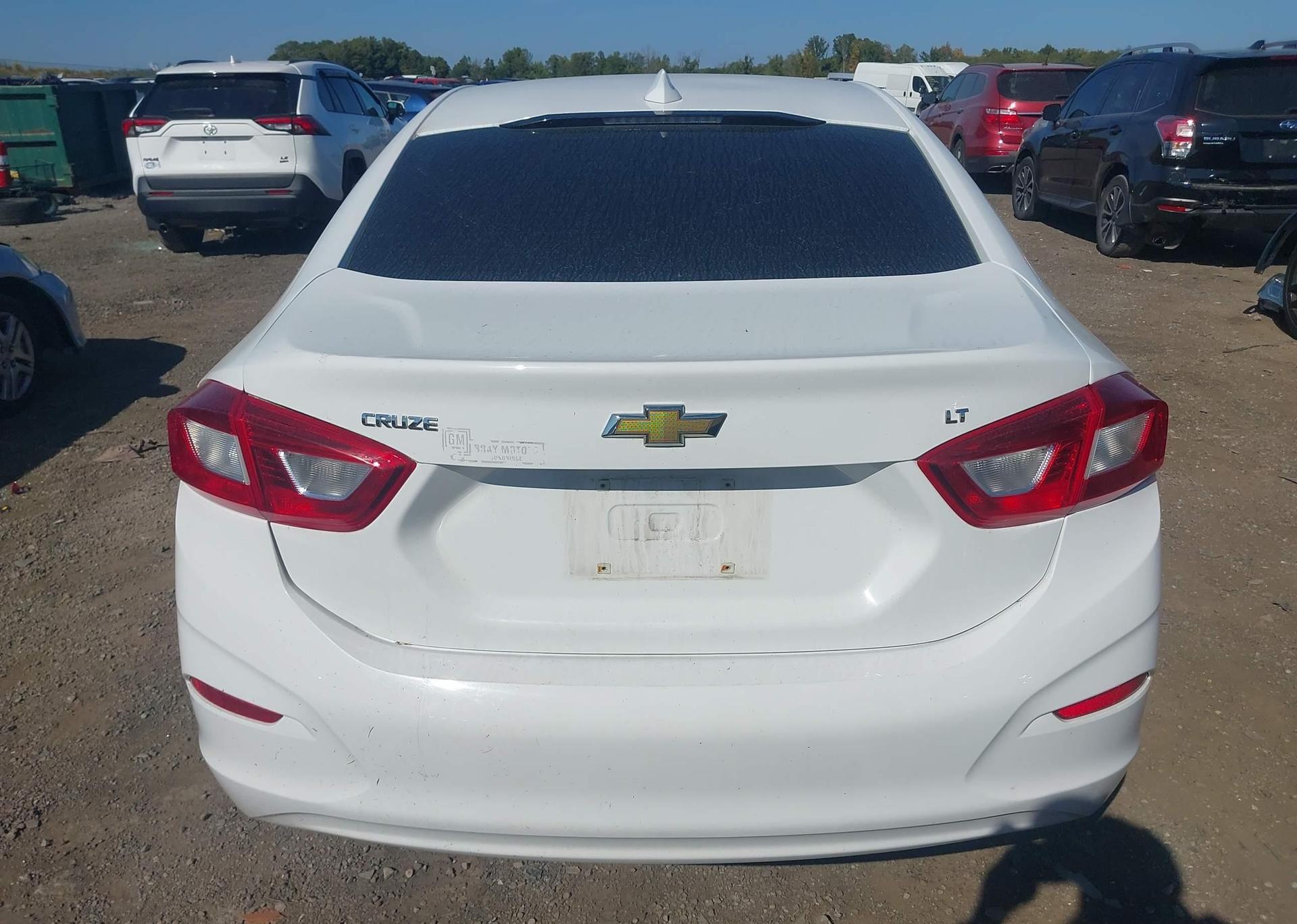 2017 CHEVROLET CRUZE LT