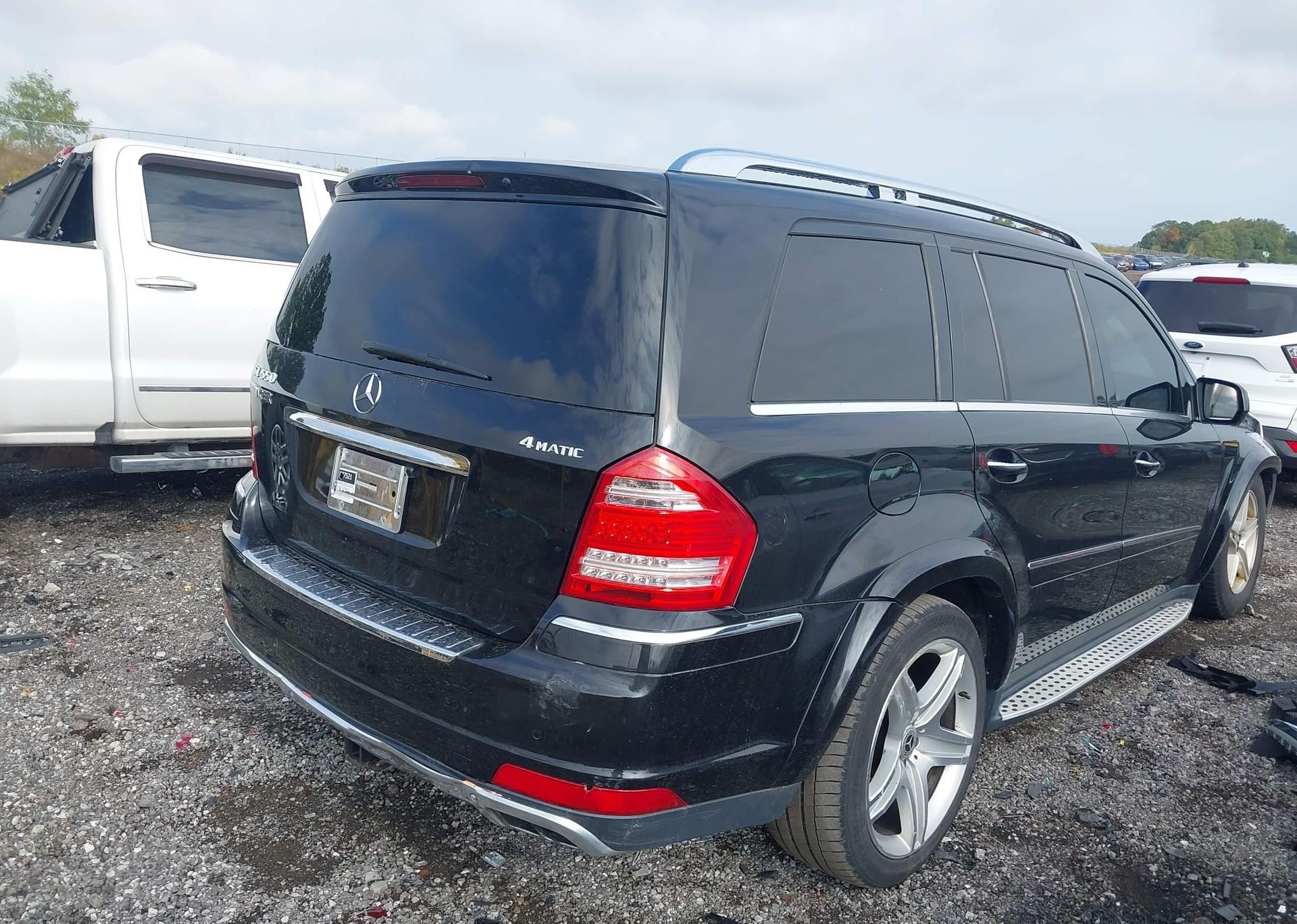 2010 MERCEDES-BENZ GL 550 4MATIC