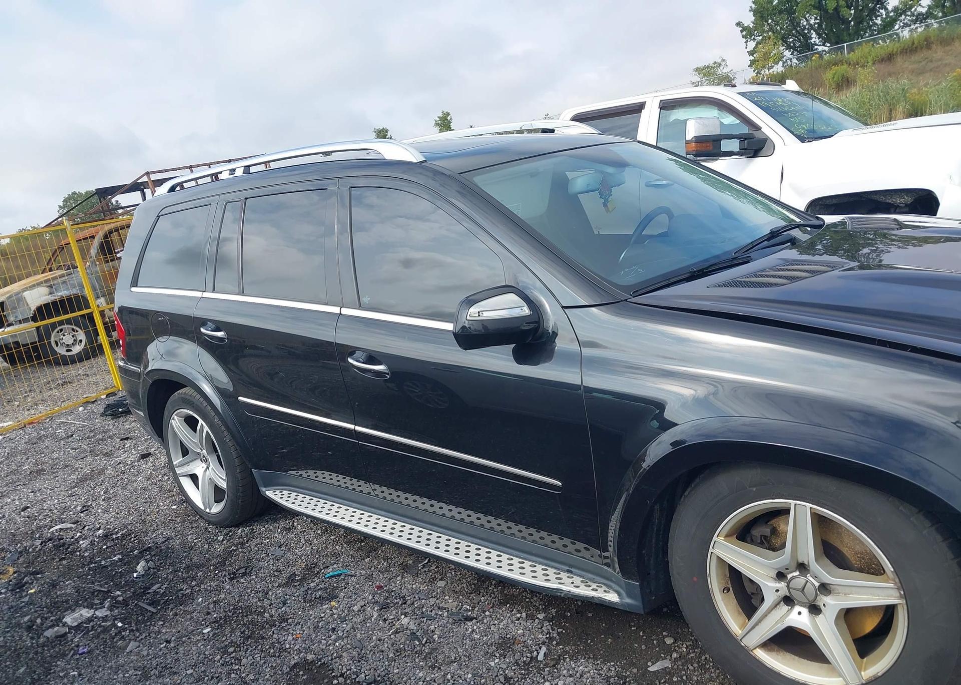 2010 MERCEDES-BENZ GL 550 4MATIC