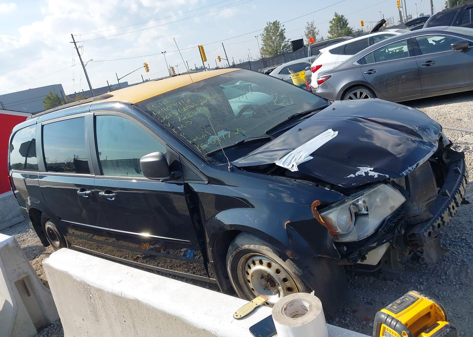 2013 DODGE GRAND CARAVAN SE