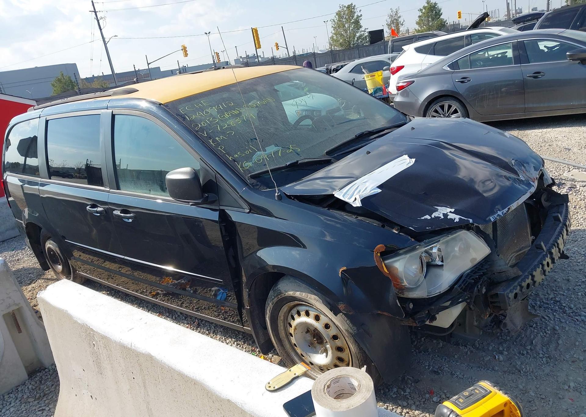 2013 DODGE GRAND CARAVAN SE