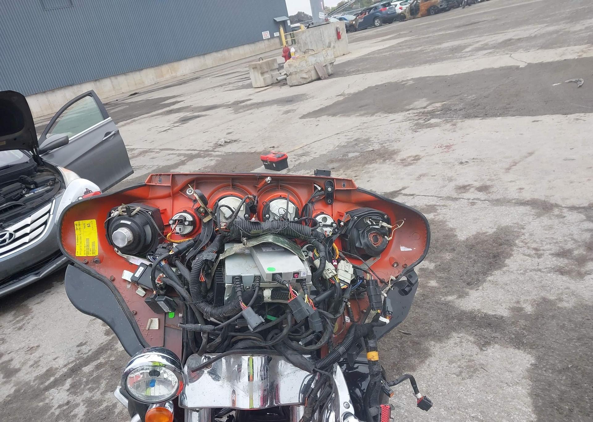 2012 HARLEY-DAVIDSON FLHTCUSE7 CVO ULTRA CLS ELECTRA GLD