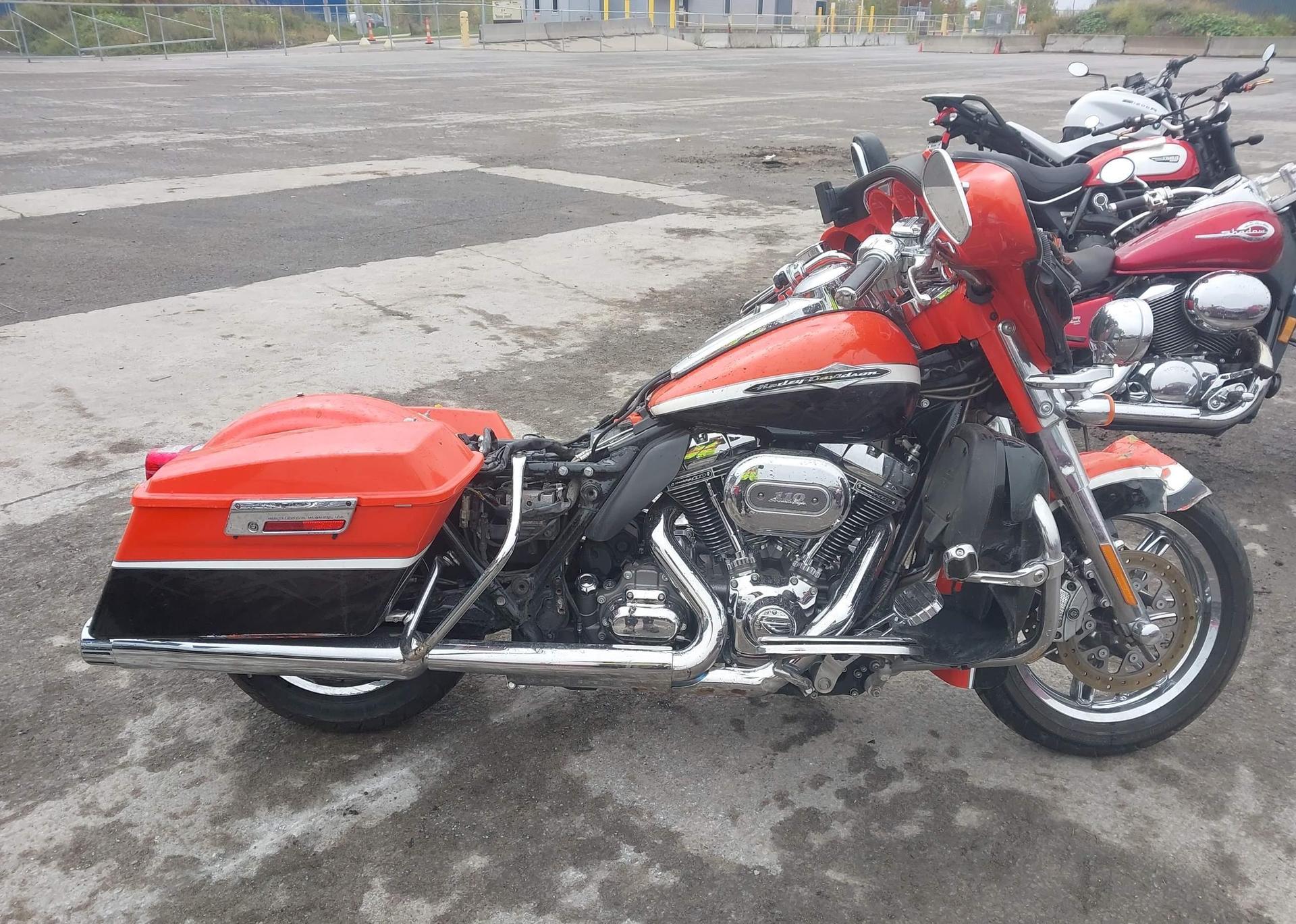 2012 HARLEY-DAVIDSON FLHTCUSE7 CVO ULTRA CLS ELECTRA GLD