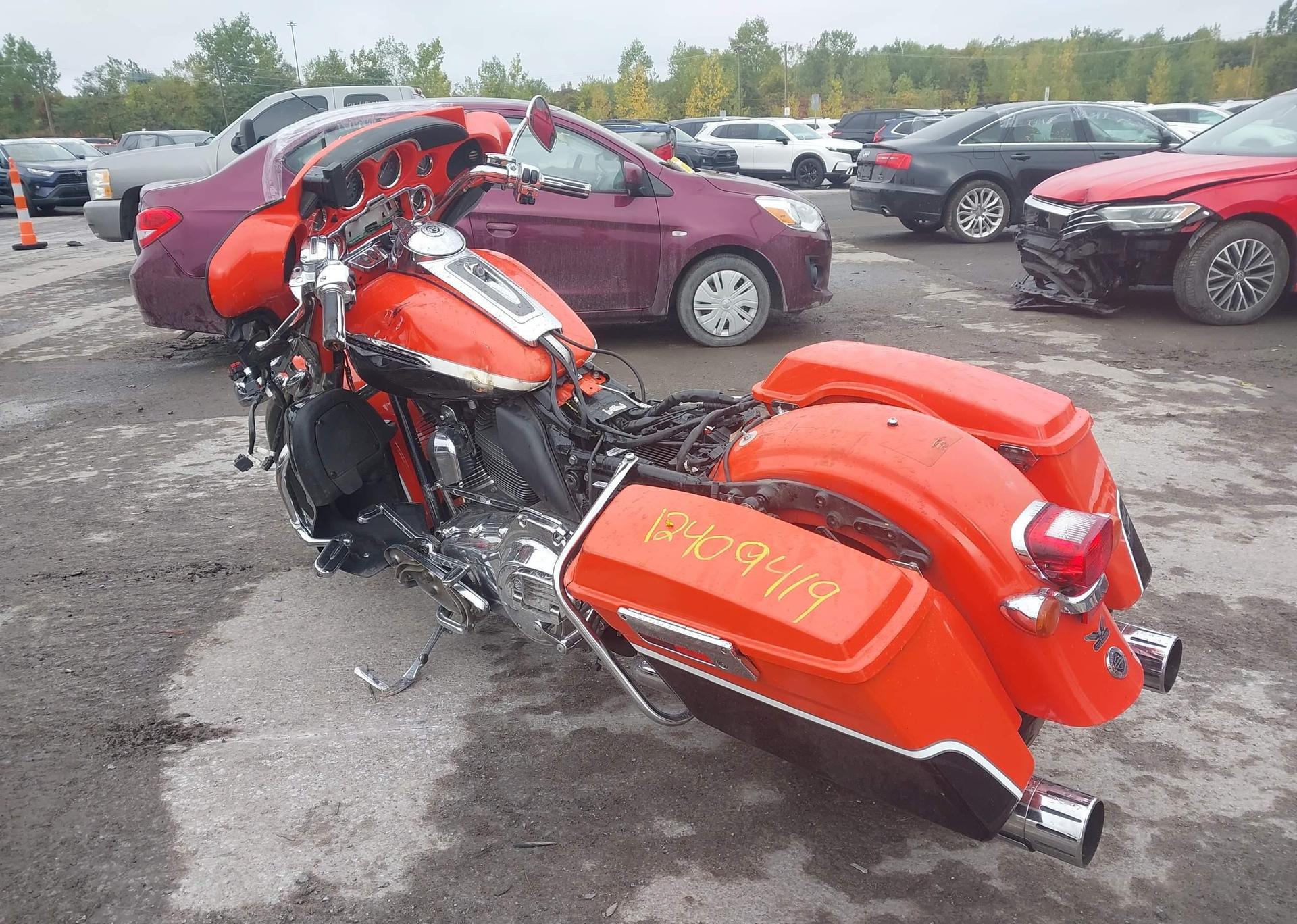 2012 HARLEY-DAVIDSON FLHTCUSE7 CVO ULTRA CLS ELECTRA GLD