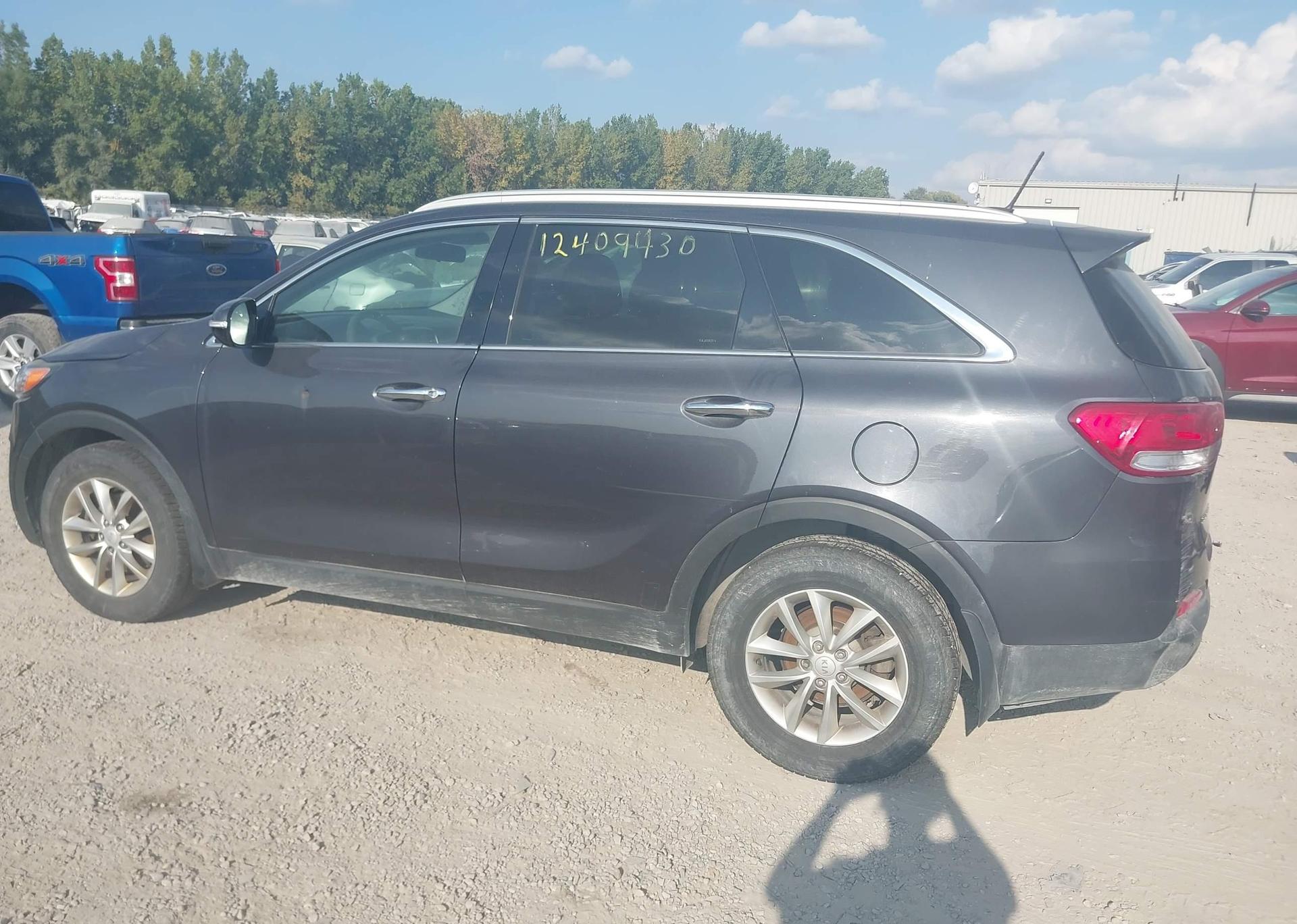 2016 KIA SORENTO