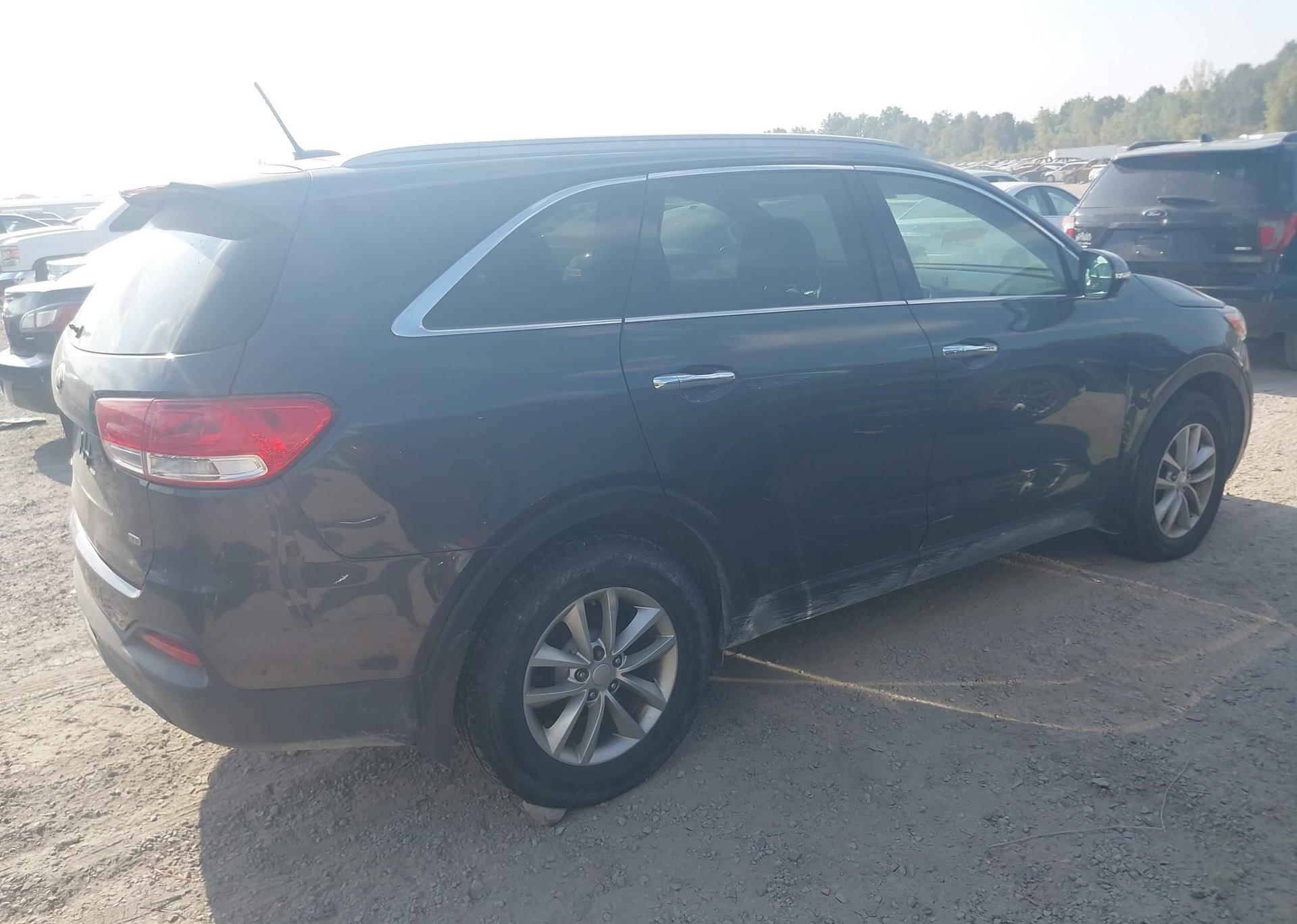 2016 KIA SORENTO