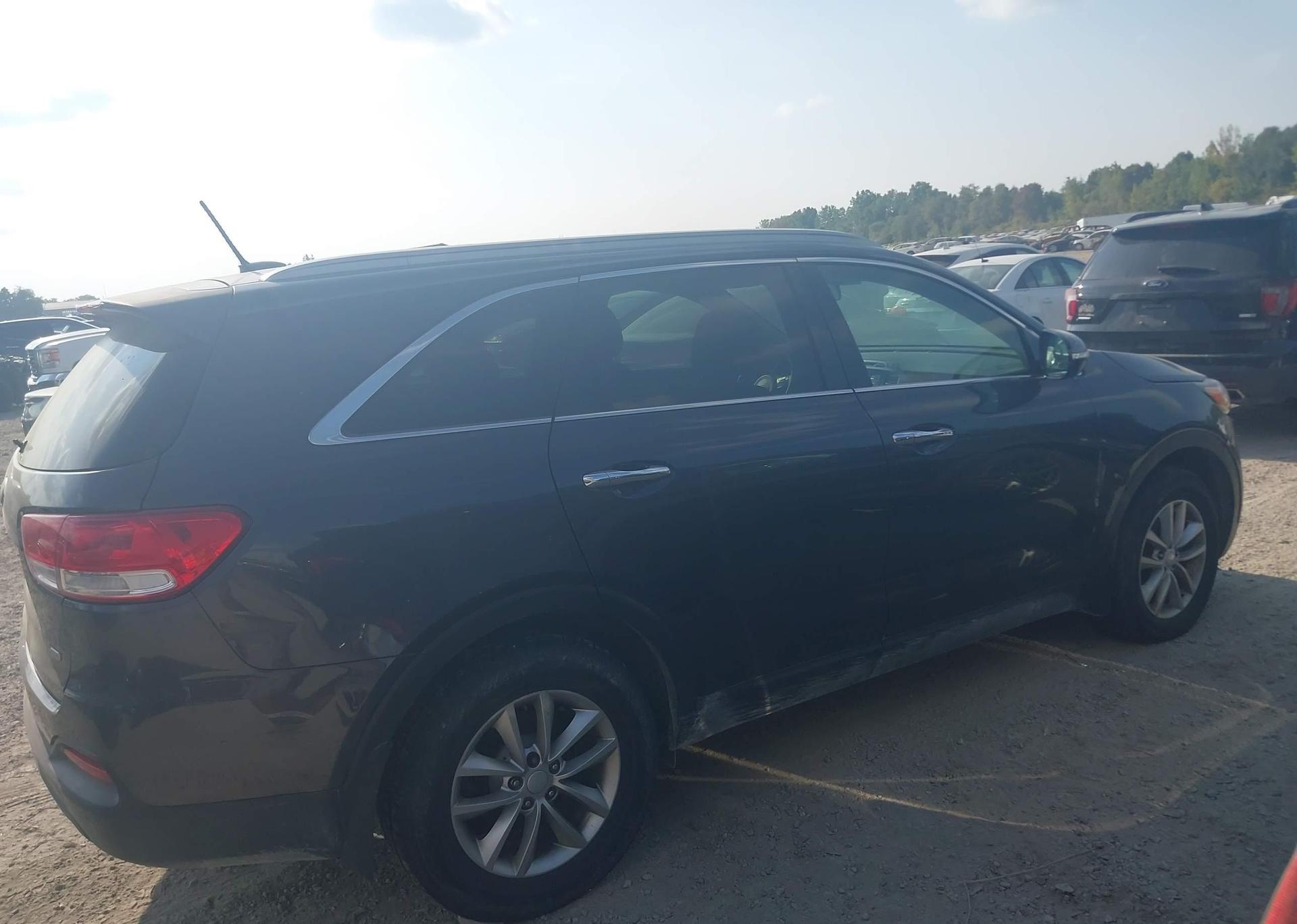 2016 KIA SORENTO