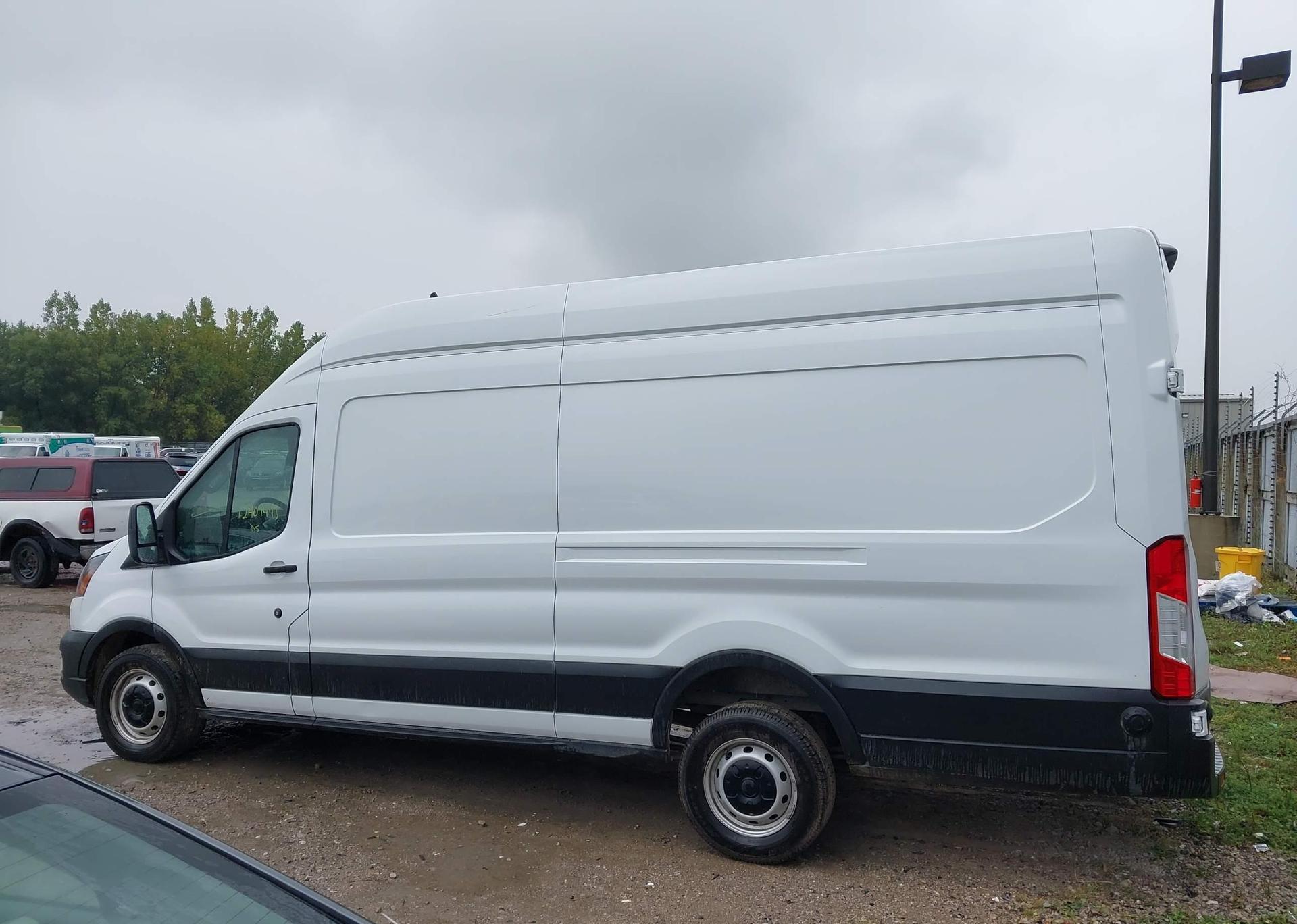2024 FORD transit t-250