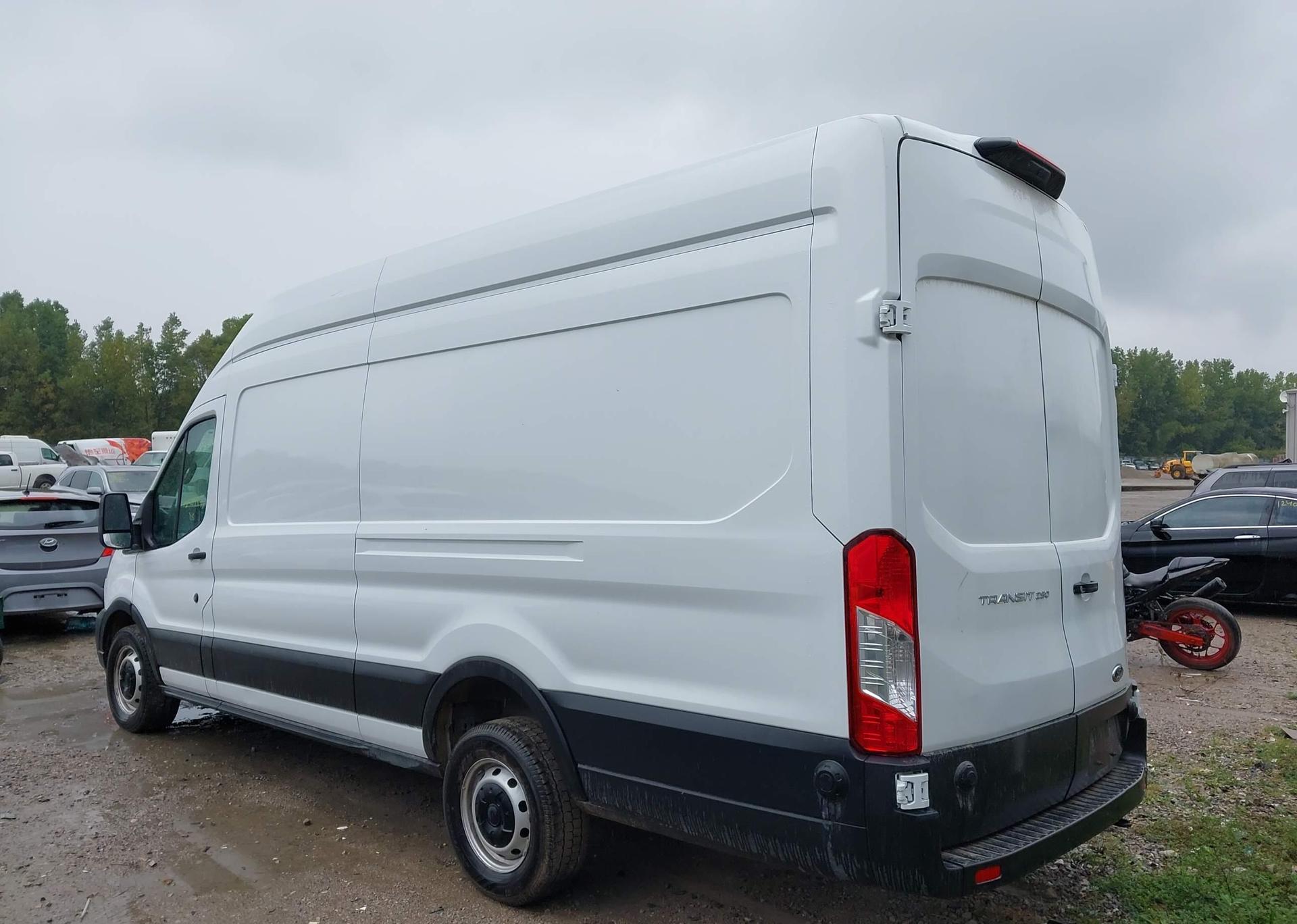 2024 FORD transit t-250