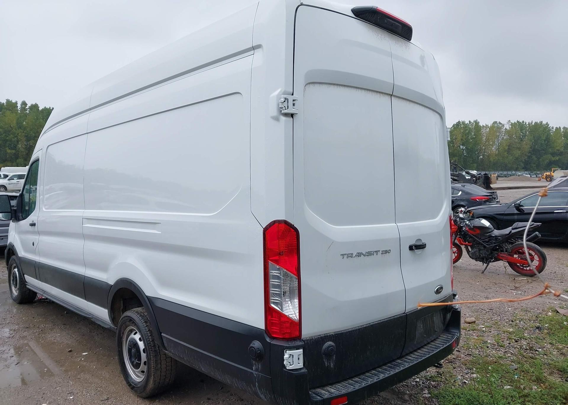 2024 FORD transit t-250