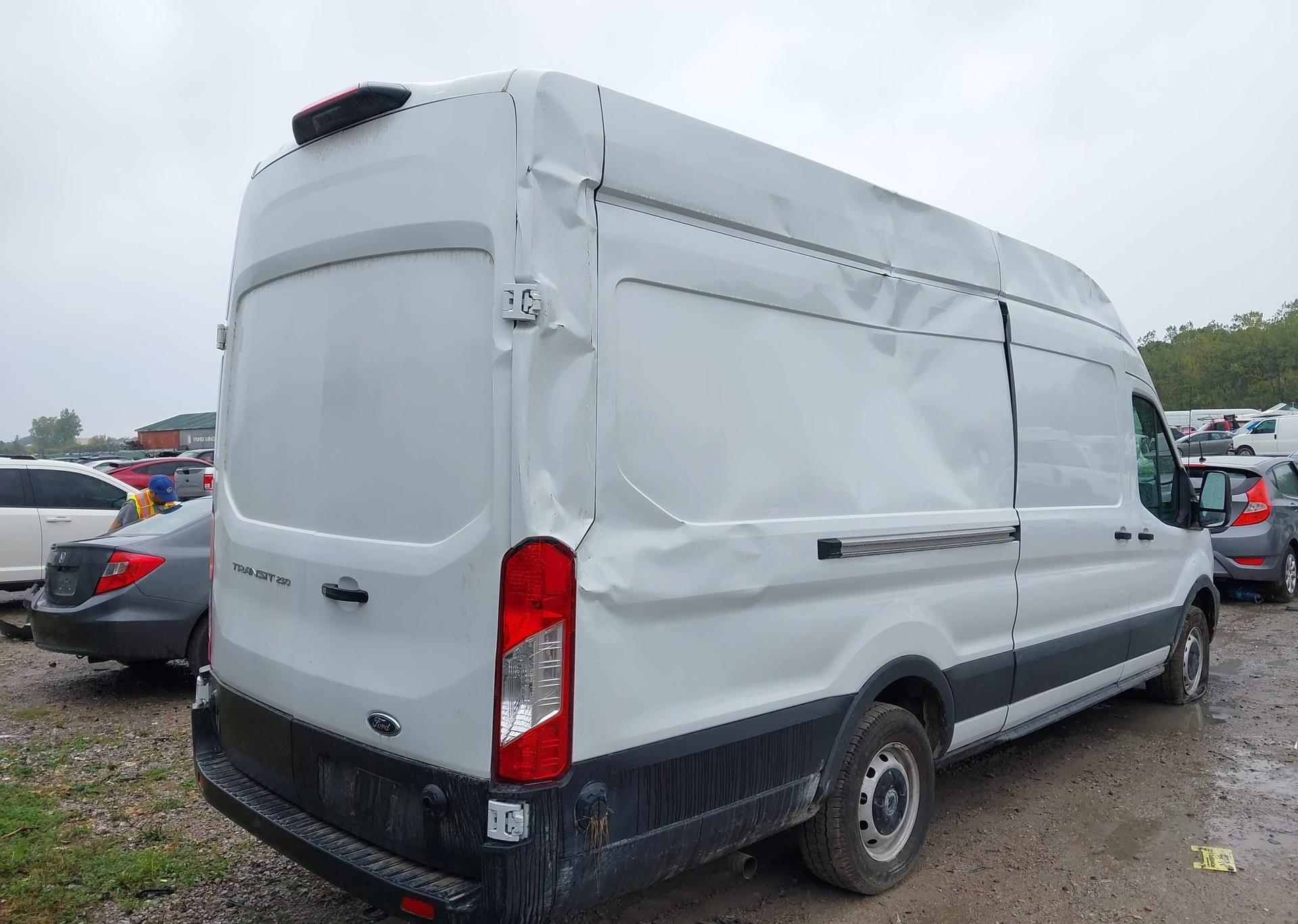 2024 FORD transit t-250