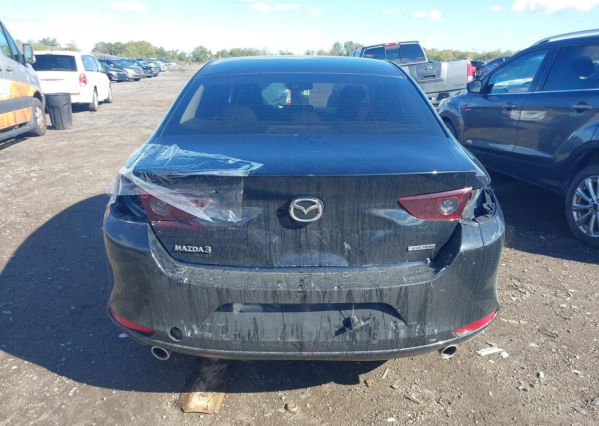2019 MAZDA 3
