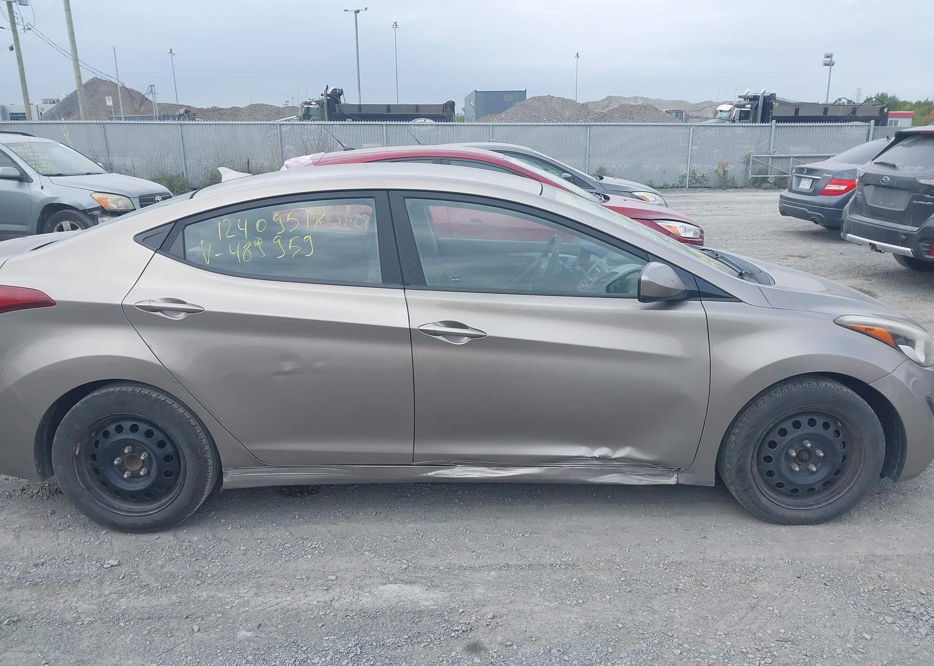 2014 HYUNDAI ELANTRA GL