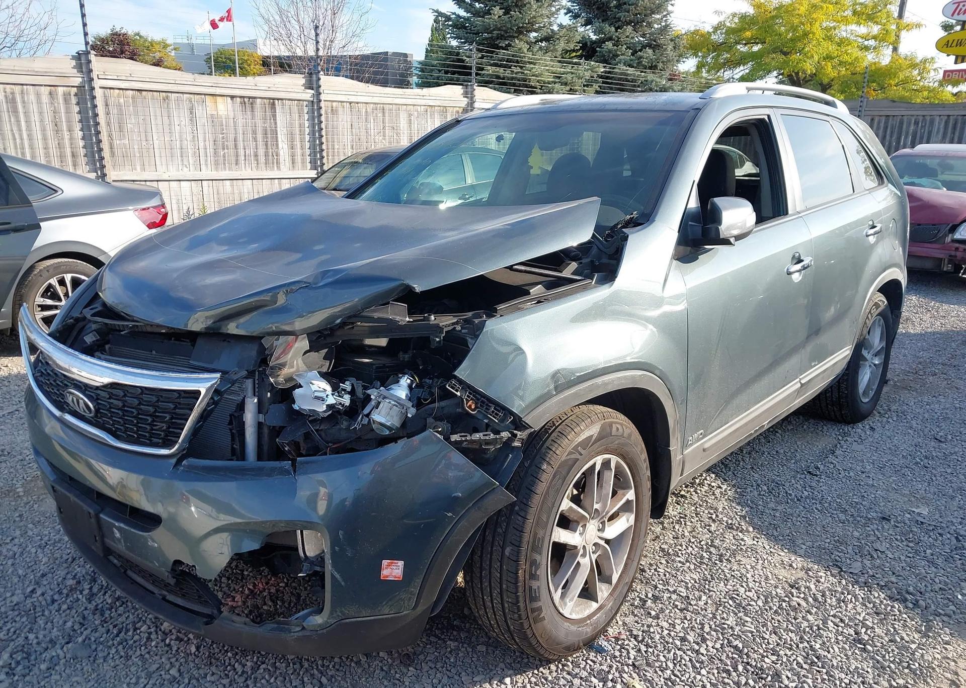 2015 KIA SORENTO LX V6