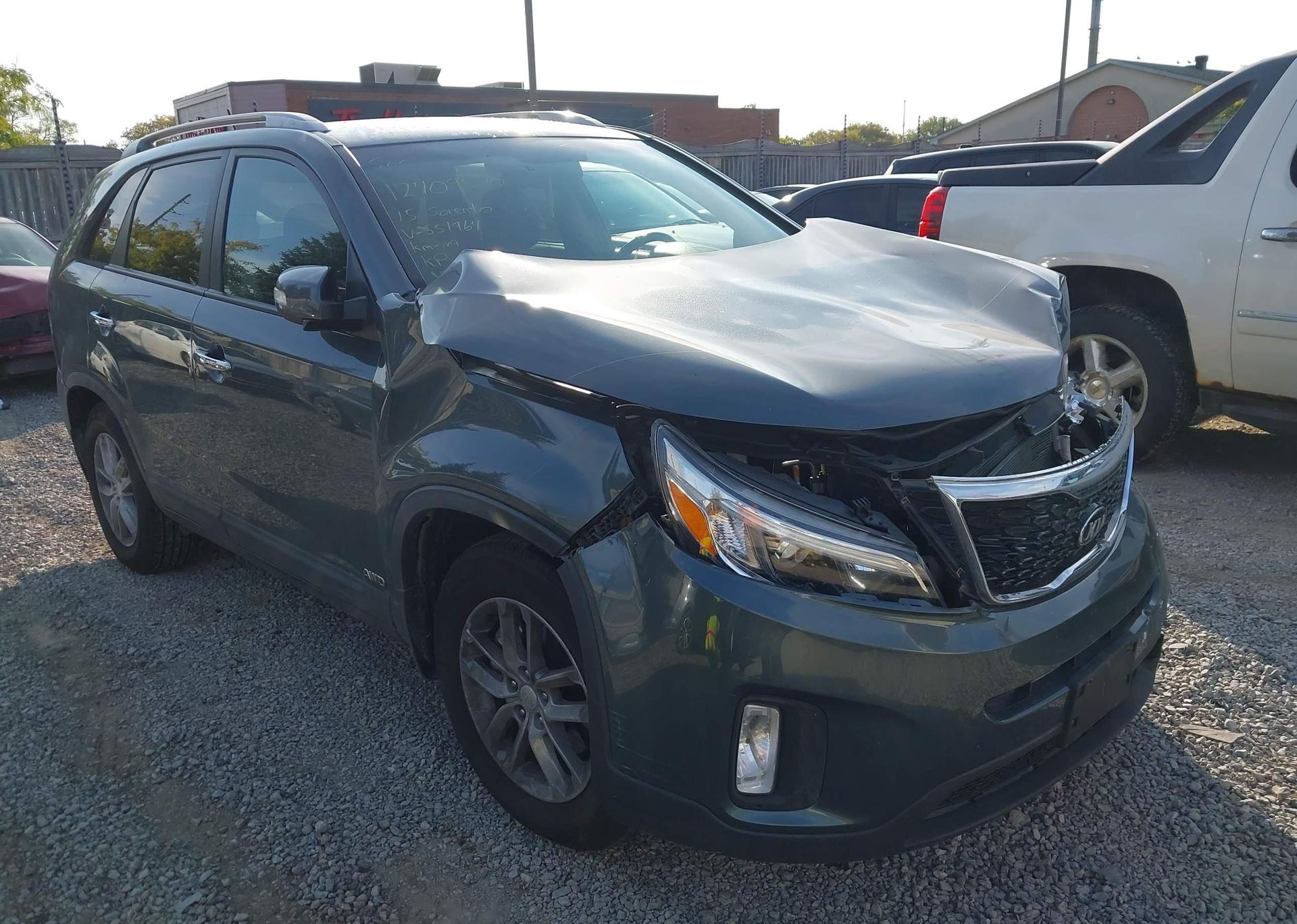 2015 KIA SORENTO LX V6