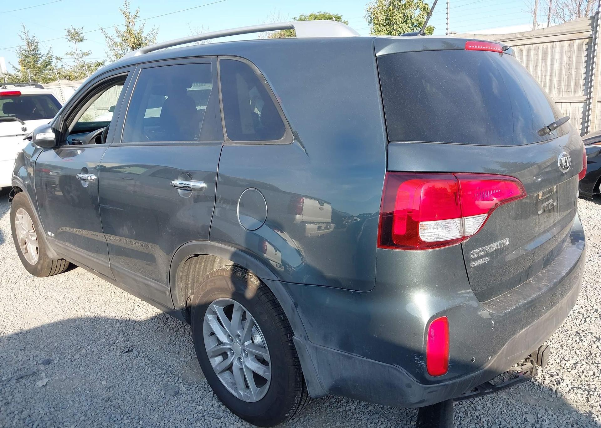 2015 KIA SORENTO LX V6