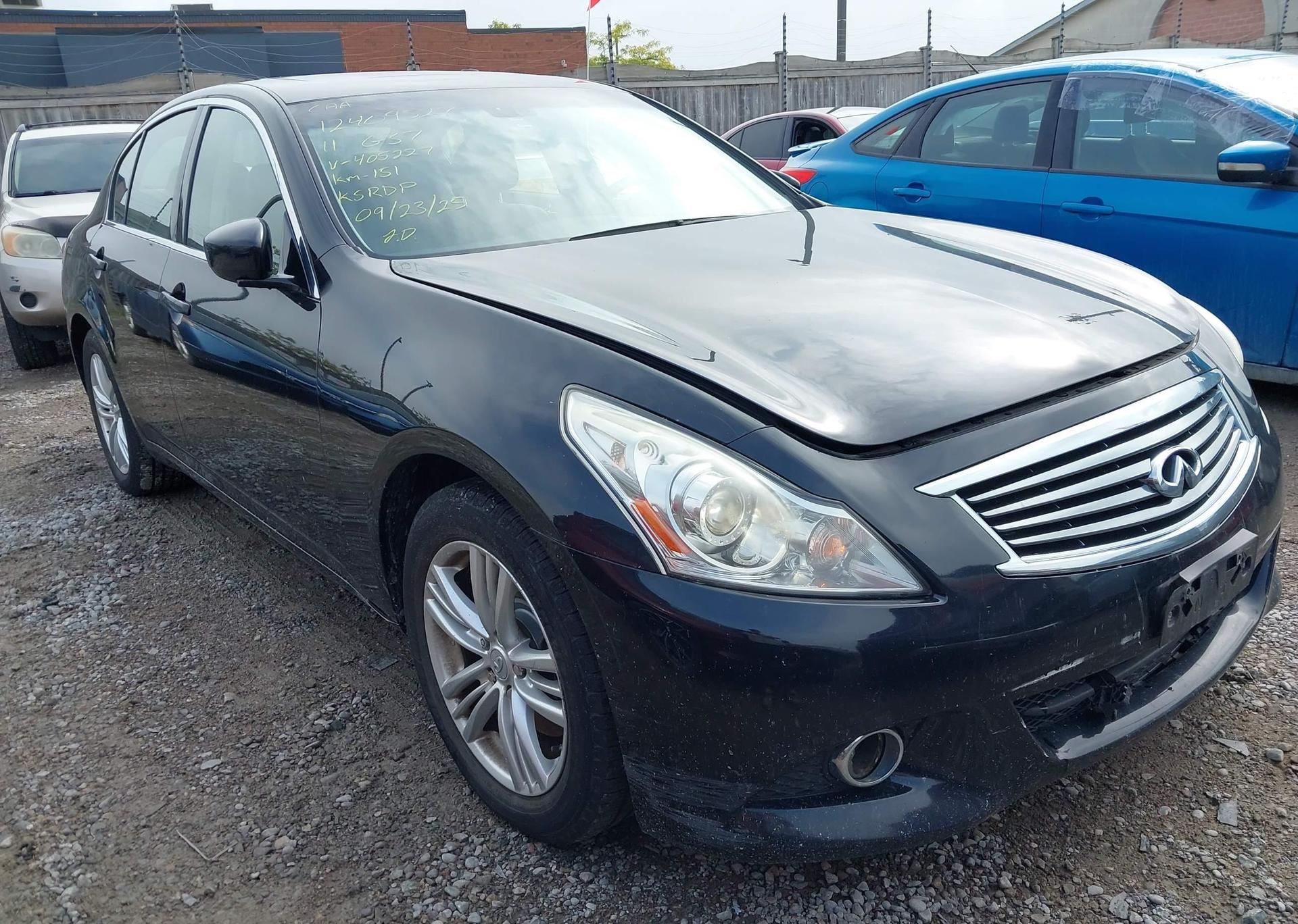2011 INFINITI G37