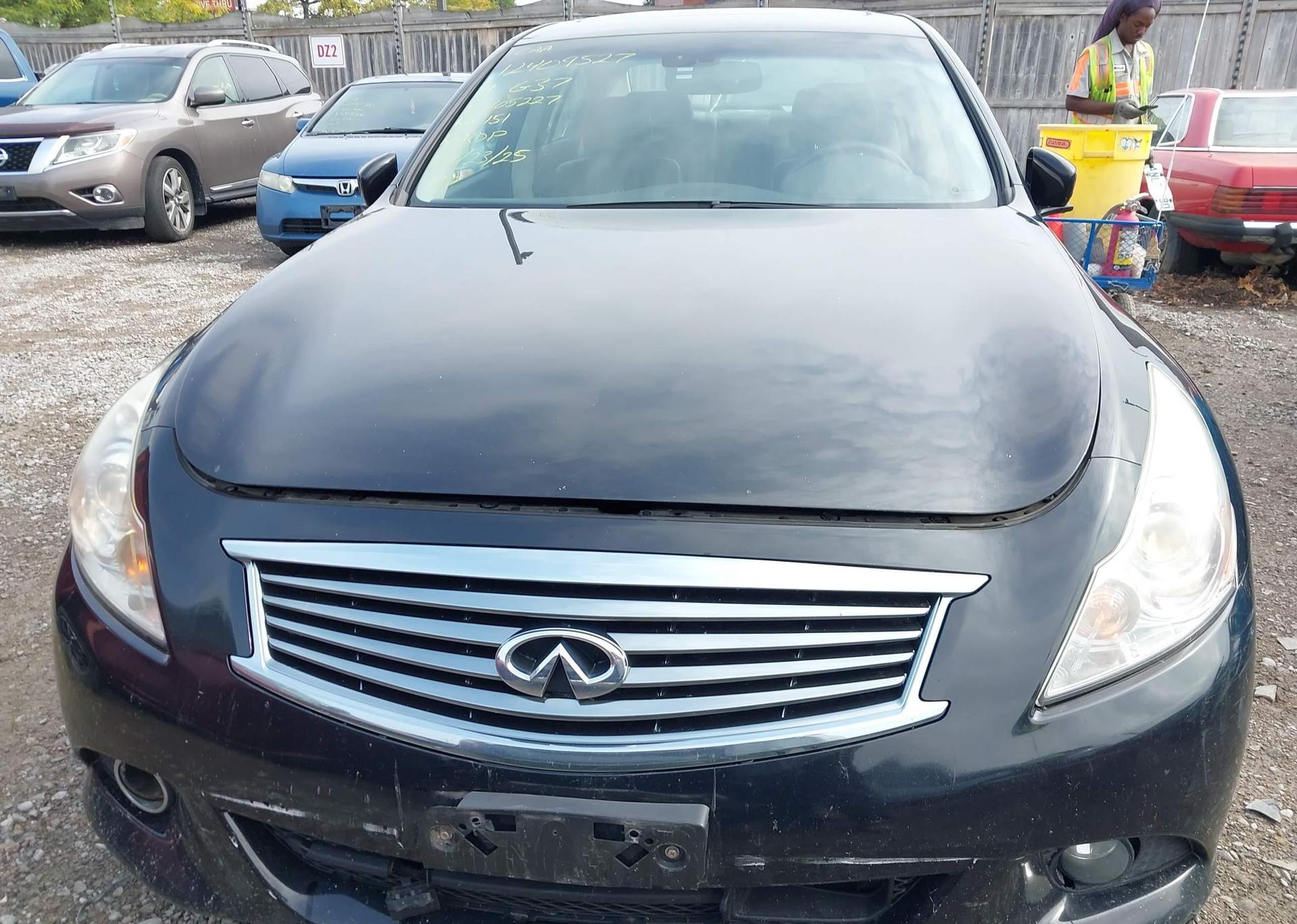 2011 INFINITI G37