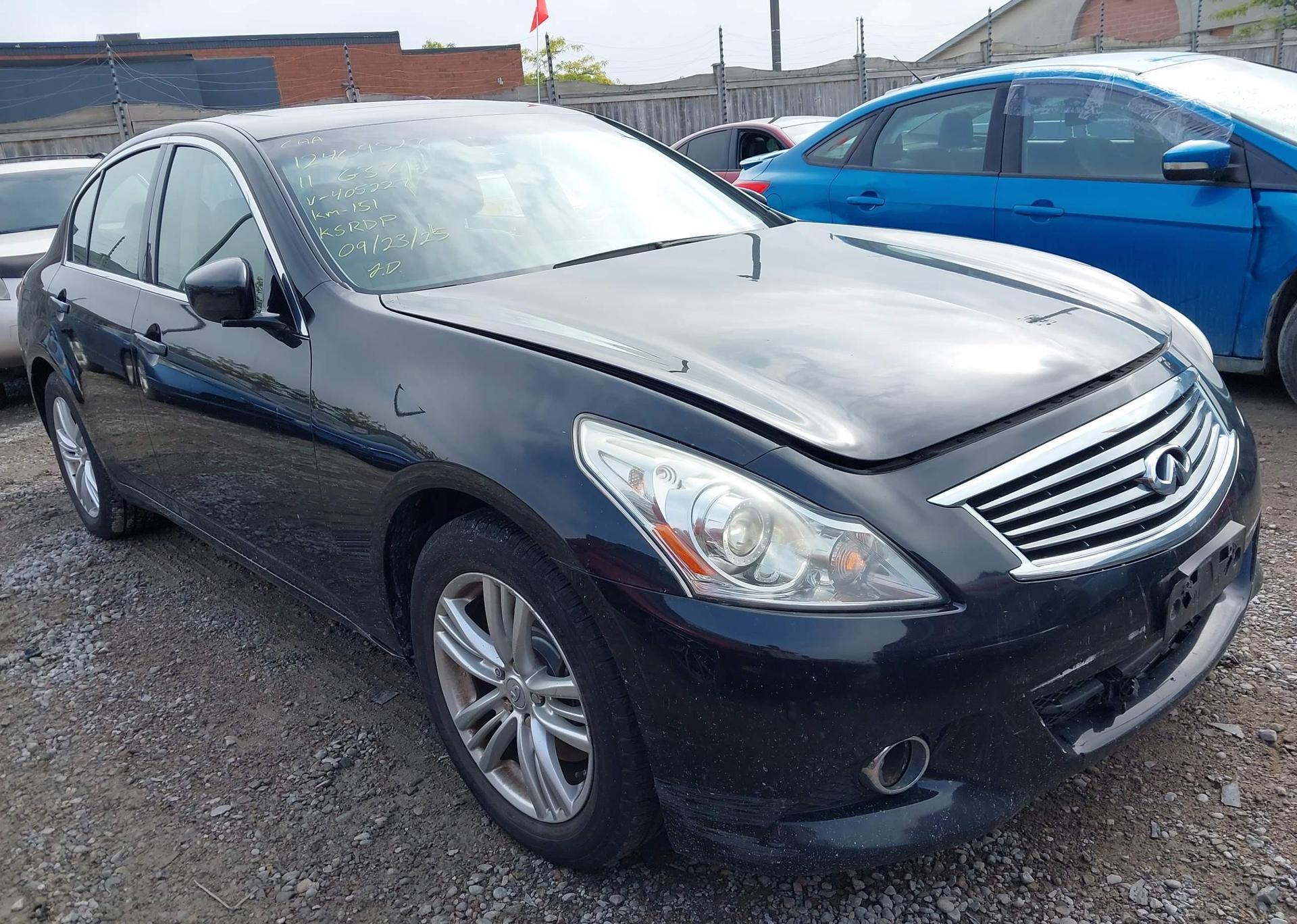 2011 INFINITI G37