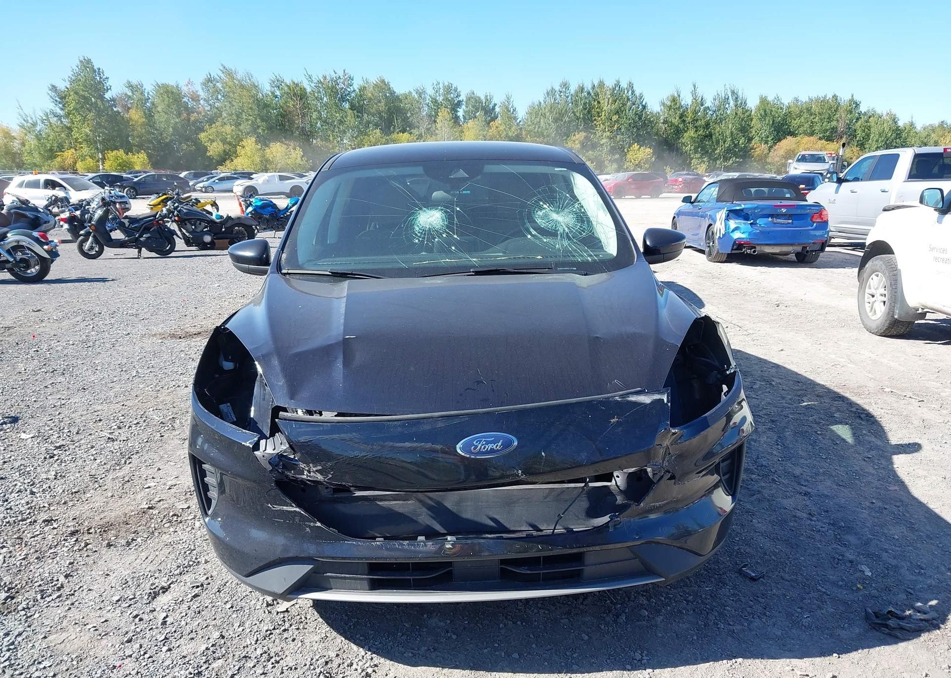 2021 FORD ESCAPE SE