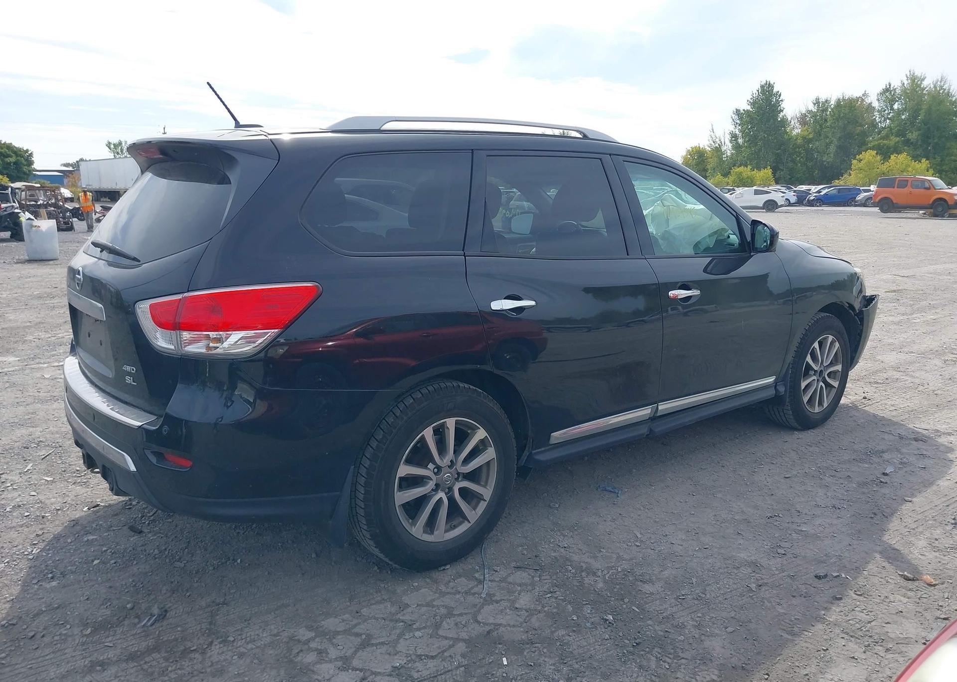 2015 NISSAN PATHFINDER PLATINUM