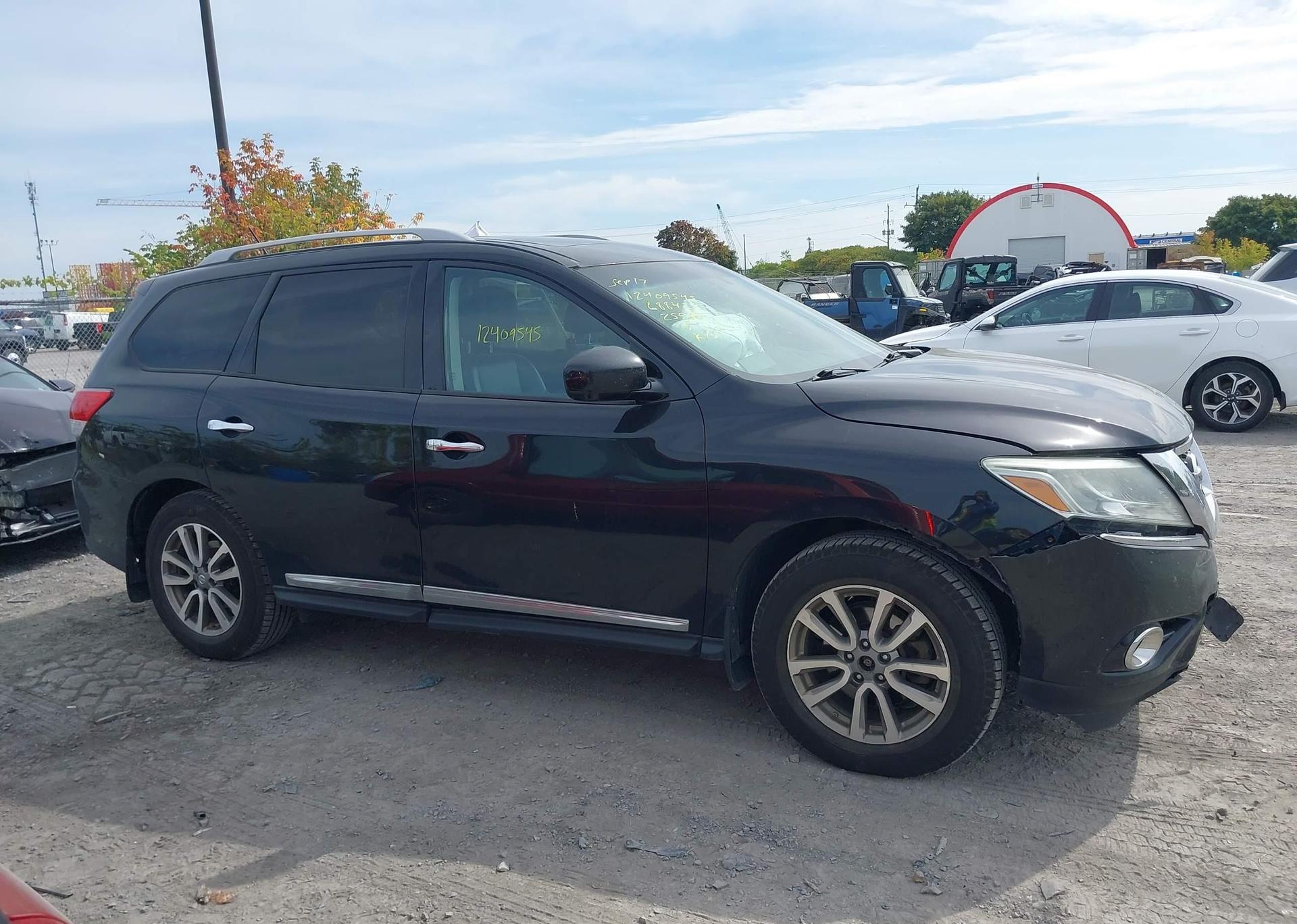 2015 NISSAN PATHFINDER PLATINUM